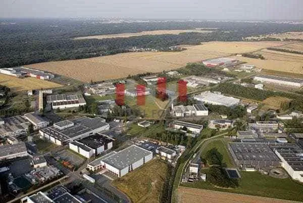 Terrain industriel de 20 000 m2 de surface  en zone i2S1 a bouskoura a la vente excellent emplacement accès autoroutier immédiat - الدار البيضاء
