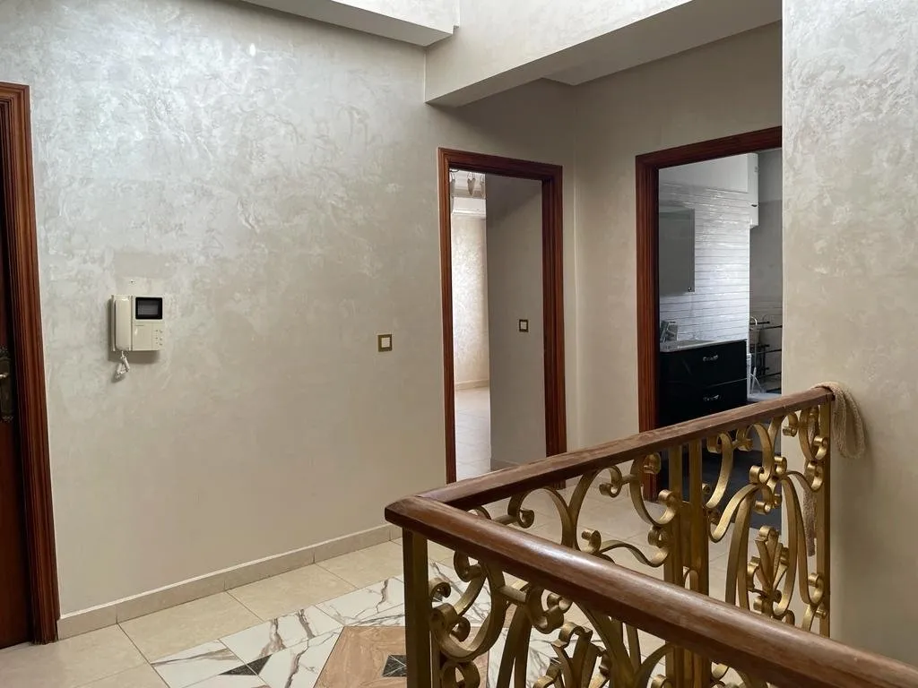 VILLA A VENDRE -BOUSKOURA - - الدار البيضاء