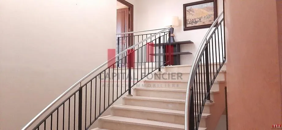 Villa moderne a Californie ( mini palais ) de 4 532 m2 de surface de terrain a la vente  coté école US - الدار البيضاء (3)