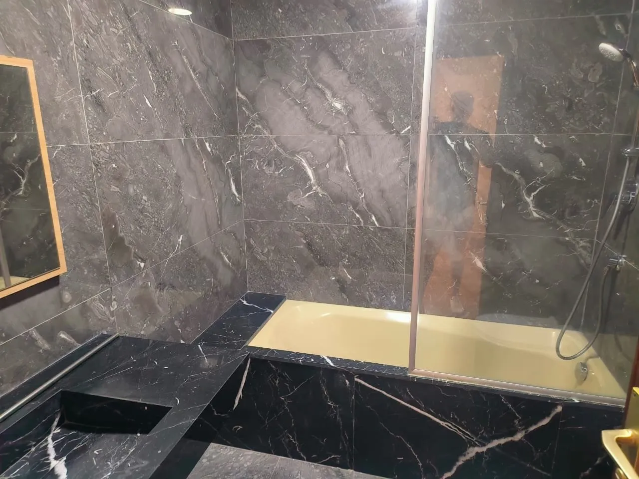 VENTE APPARTEMENT VIDE-RACINE - الدار البيضاء