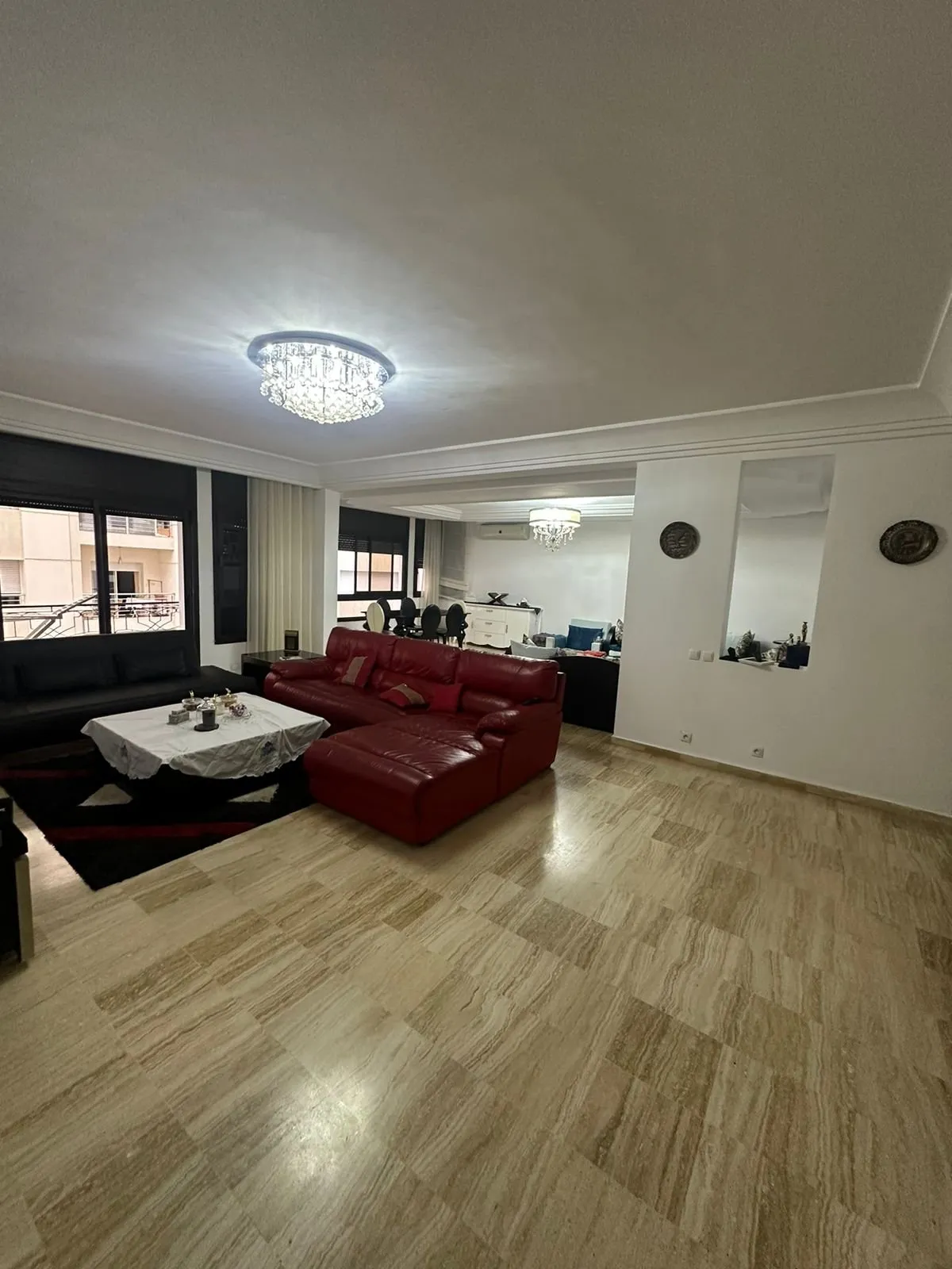 SPACIEUX APPARTEMENT A VENDRE/LOUER -RACINE- - الدار البيضاء