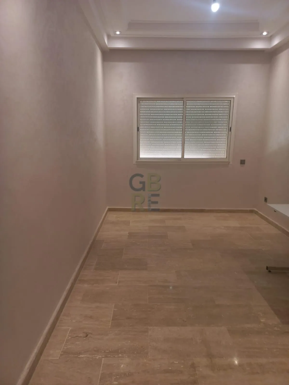 Bel appartement neuf  trés bien ensoleillé - الرباط (2)