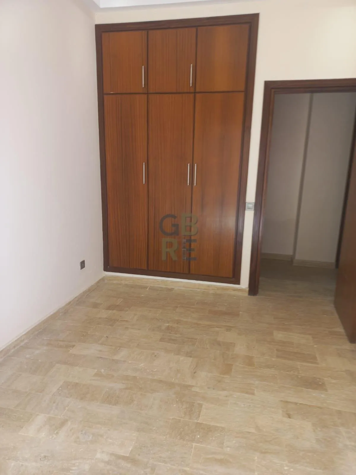 Bel appartement neuf  trés bien ensoleillé - الرباط (4)