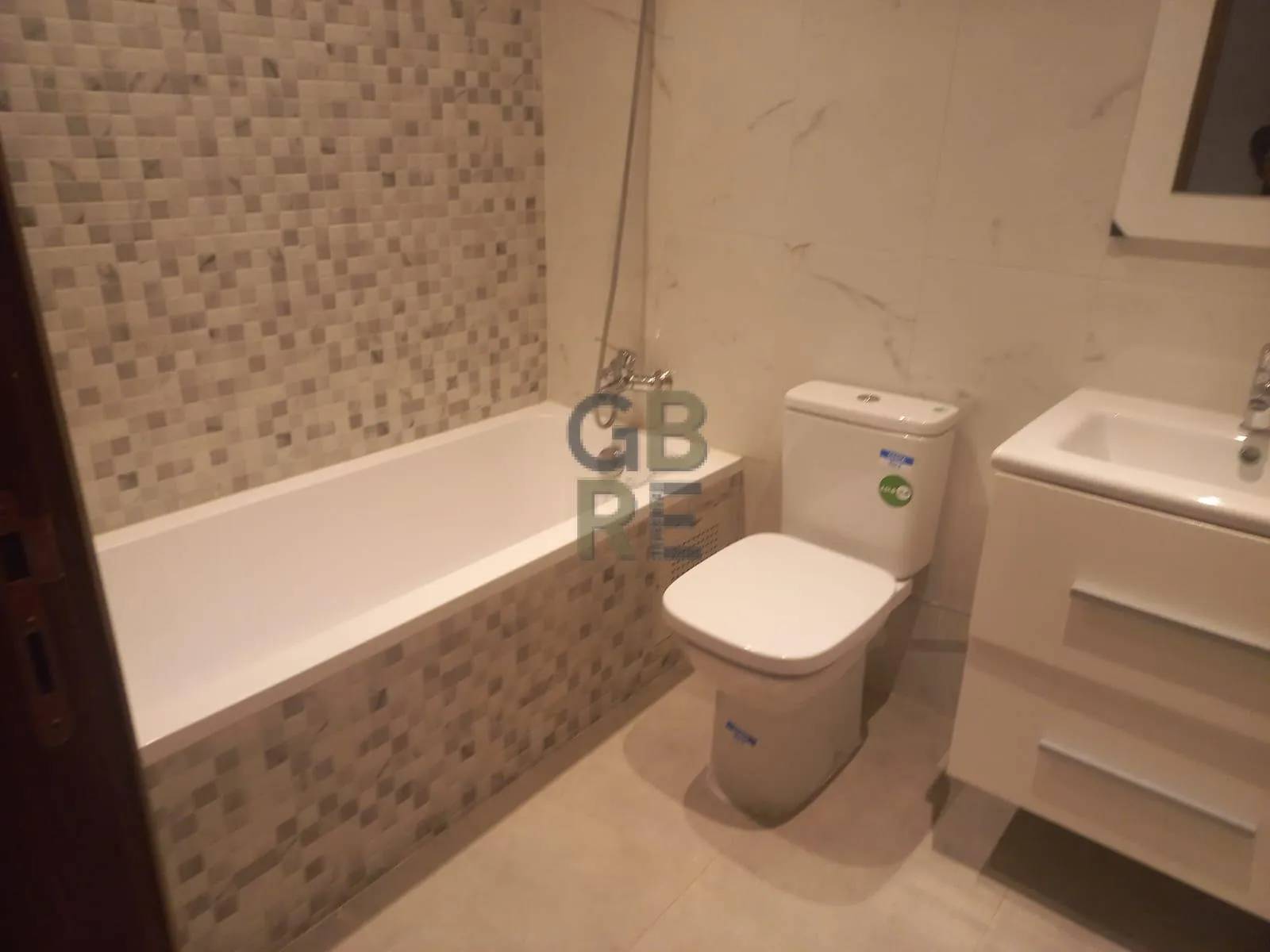 Bel appartement neuf  trés bien ensoleillé - الرباط (3)