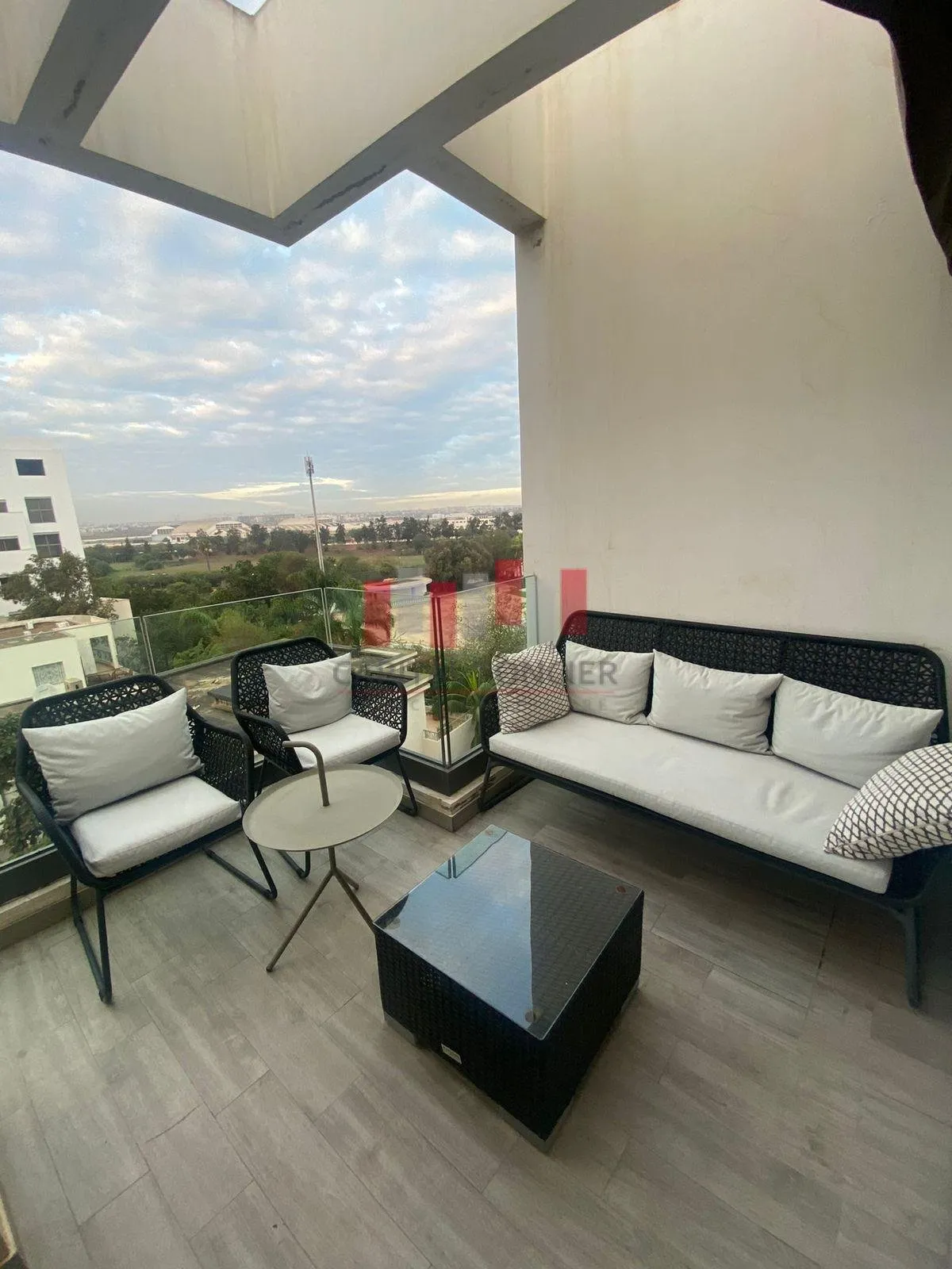 SANS VIS A VIS TERRASSE - الدار البيضاء (2)