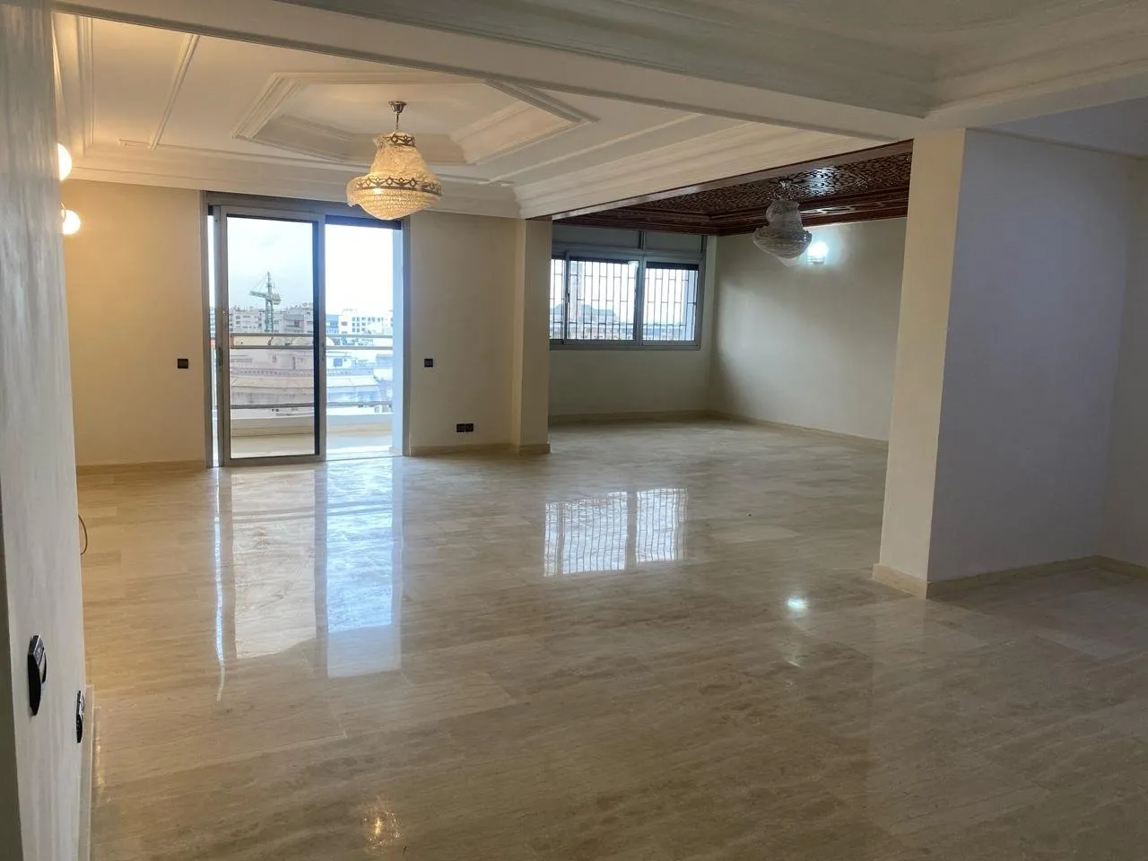 SPACIEUX APPT BIEN PLACE EN VENTE - الدار البيضاء (2)