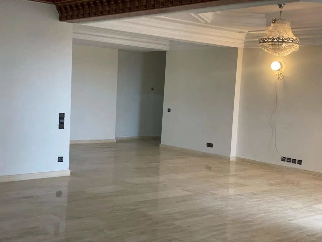 SPACIEUX APPT BIEN PLACE EN VENTE - الدار البيضاء (4)