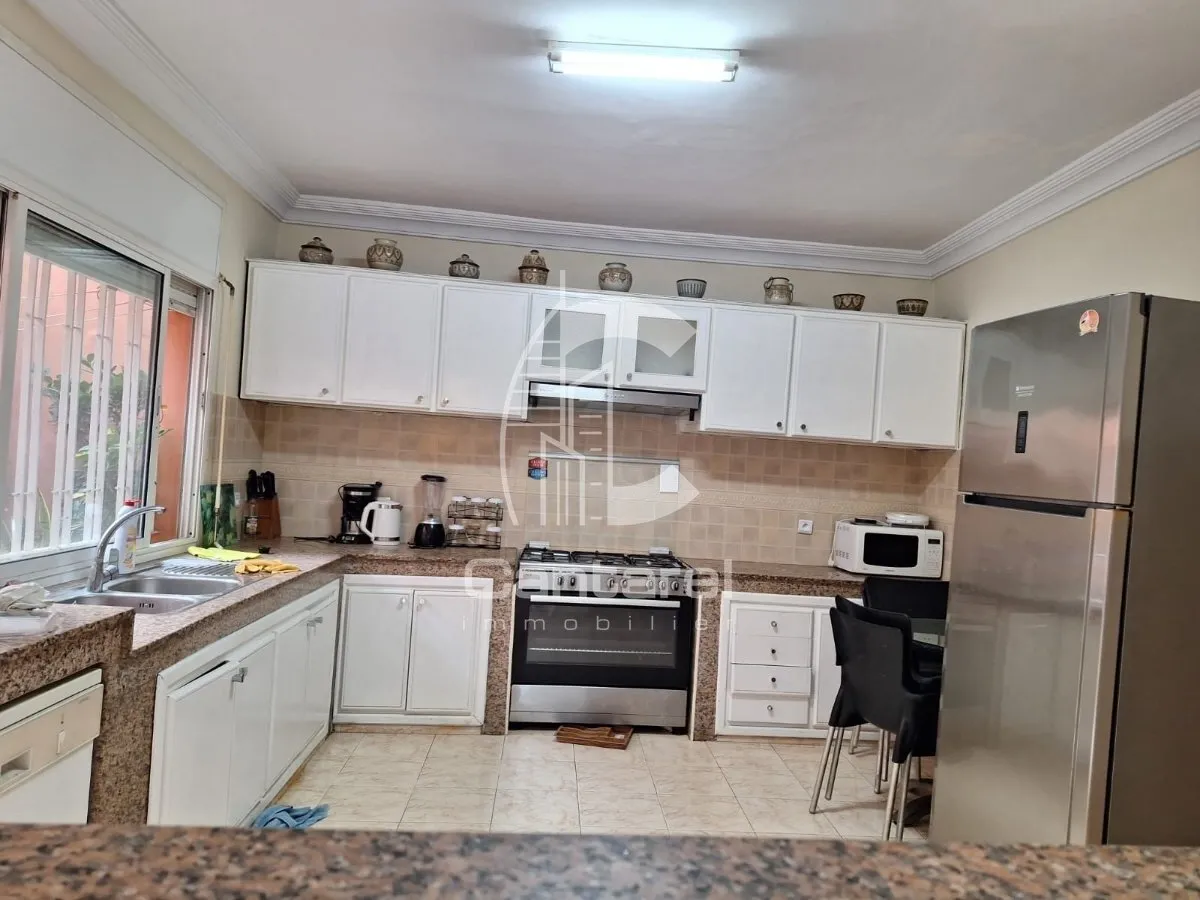 SPACIEUX APPT MEUBLÉ EN VENTE  MAARIF - الدار البيضاء (3)