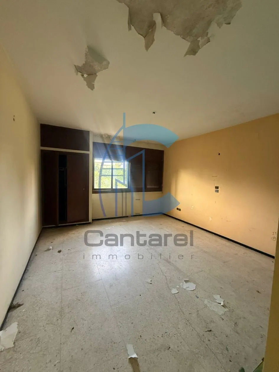 VENTE VILLA À  RÉNOVER OASIS - الدار البيضاء (2)