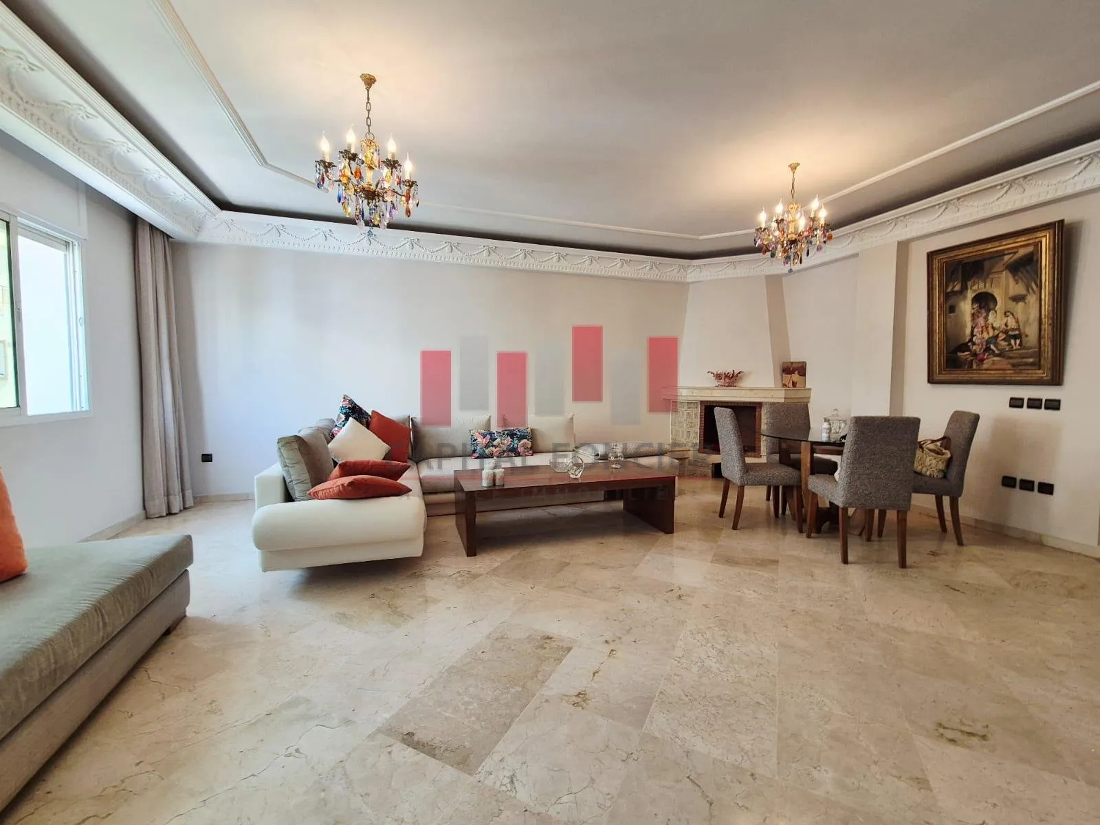 APPARTEMENT SPACIEUX DANS RUE CALME - الدار البيضاء