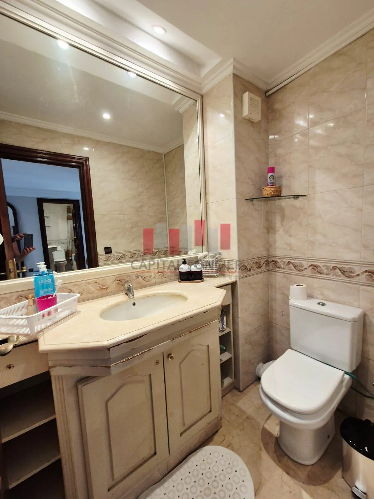 APPARTEMENT SPACIEUX DANS RUE CALME - الدار البيضاء (2)