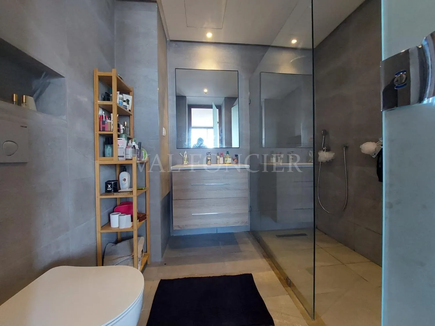 Vente très beau studio meublé avec grande terrasse Ferme Bretone, Casablanca - الدار البيضاء (3)