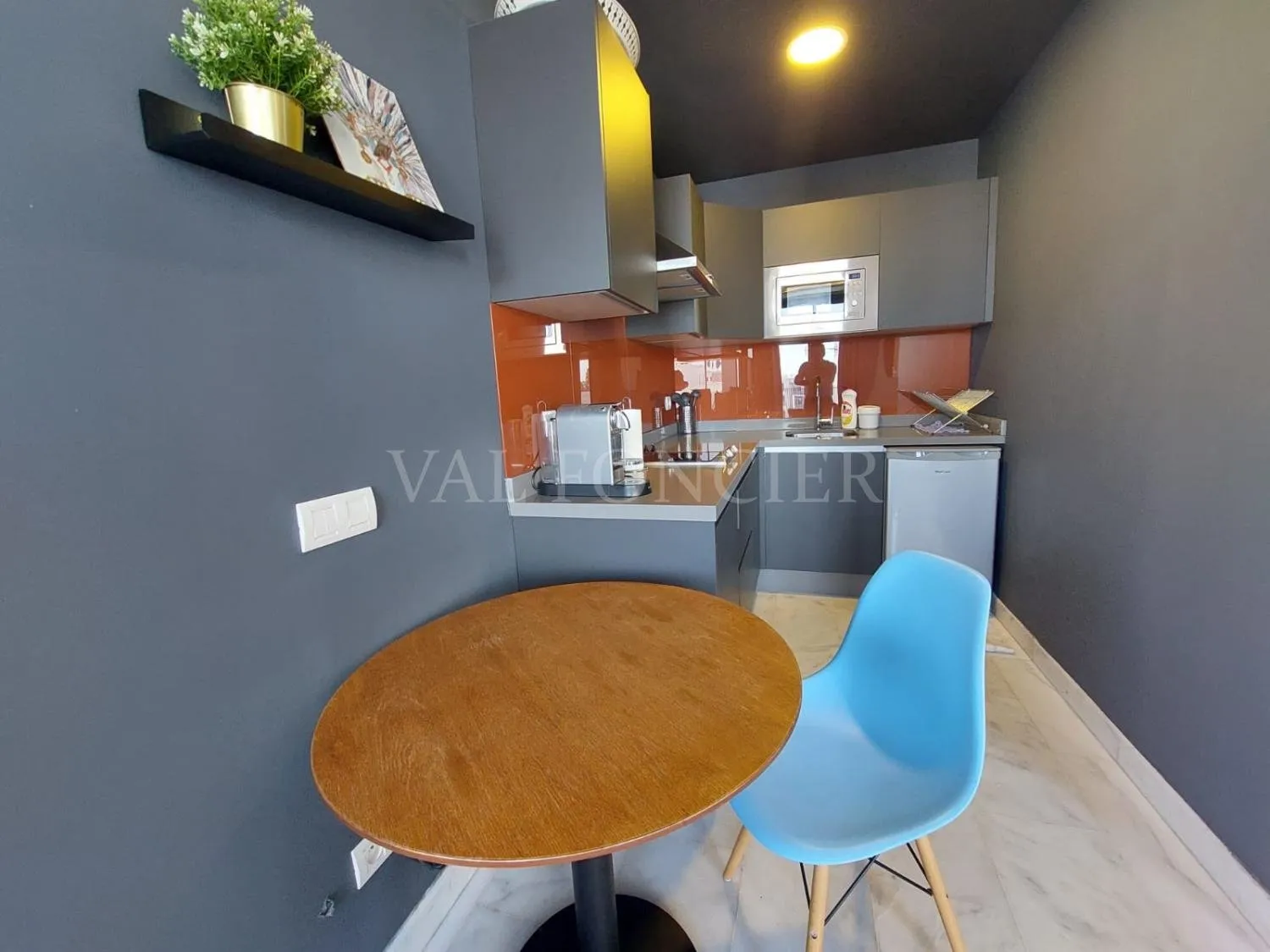 Vente très beau studio meublé avec grande terrasse Ferme Bretone, Casablanca - الدار البيضاء (4)