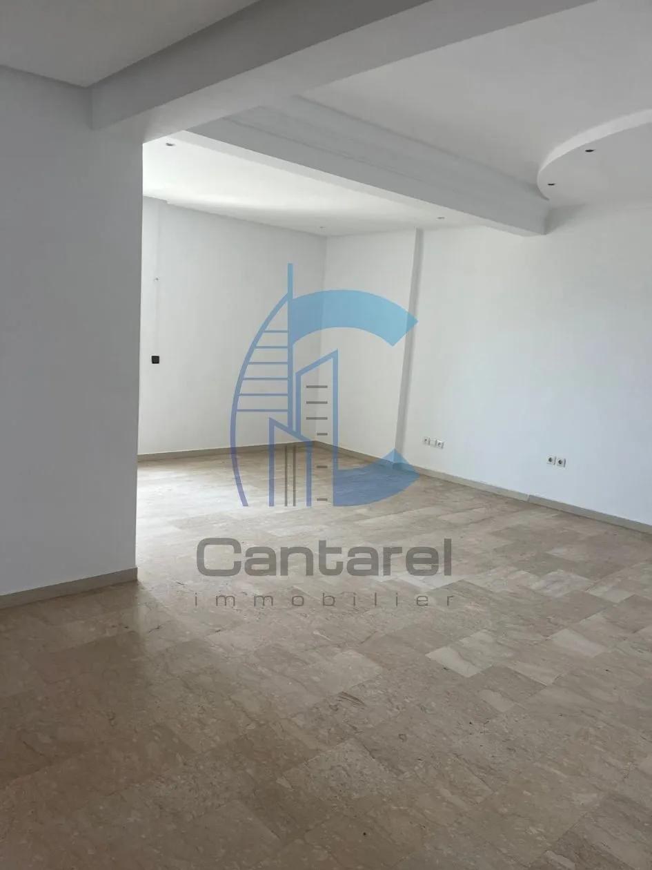 VENTE SPACIEUX APPARTEMENT BOURGOGNE - الدار البيضاء
