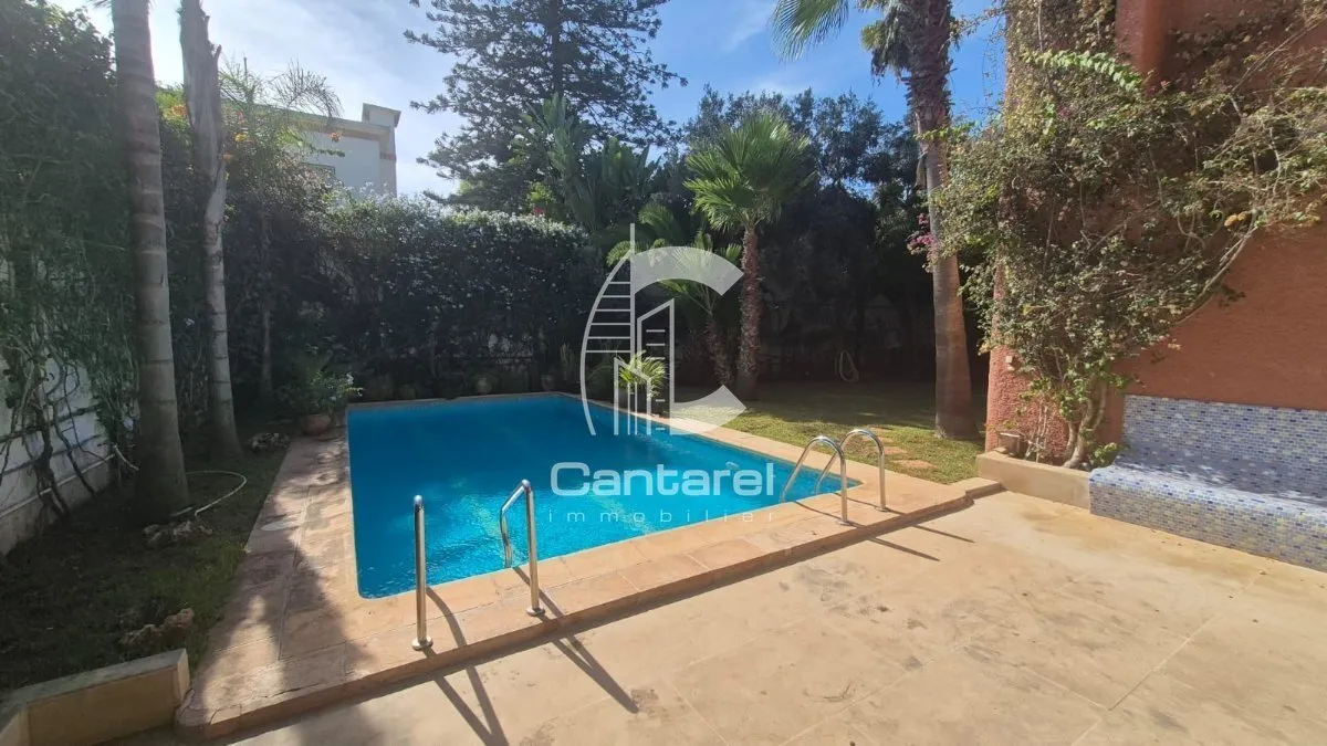 Villa à rénover ou à démolir – Fort potentiel – Longchamp - الدار البيضاء