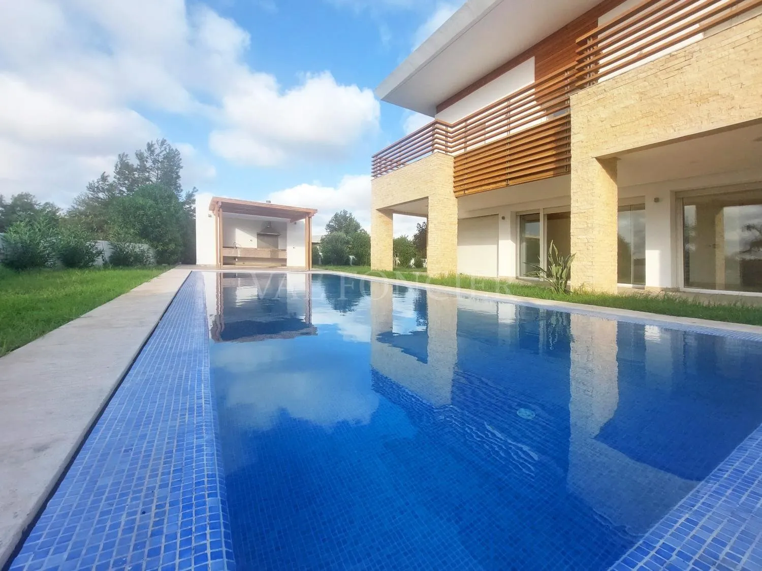 Vente villa jamais habitée 1070m2 5chambres avec piscine La ville verte, Bouskoura - الدار البيضاء (3)