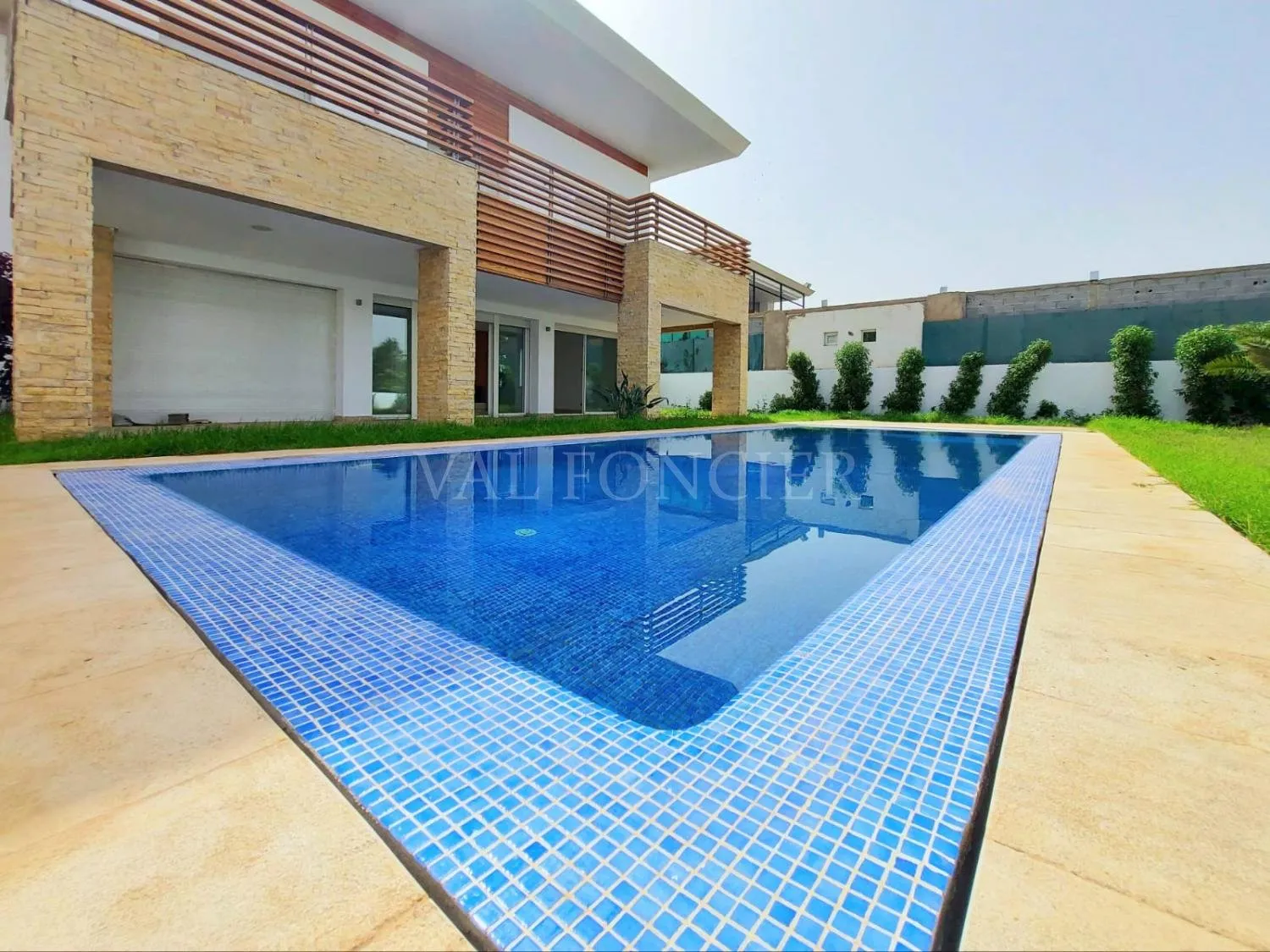 Vente villa jamais habitée 1070m2 5chambres avec piscine La ville verte, Bouskoura - الدار البيضاء (2)