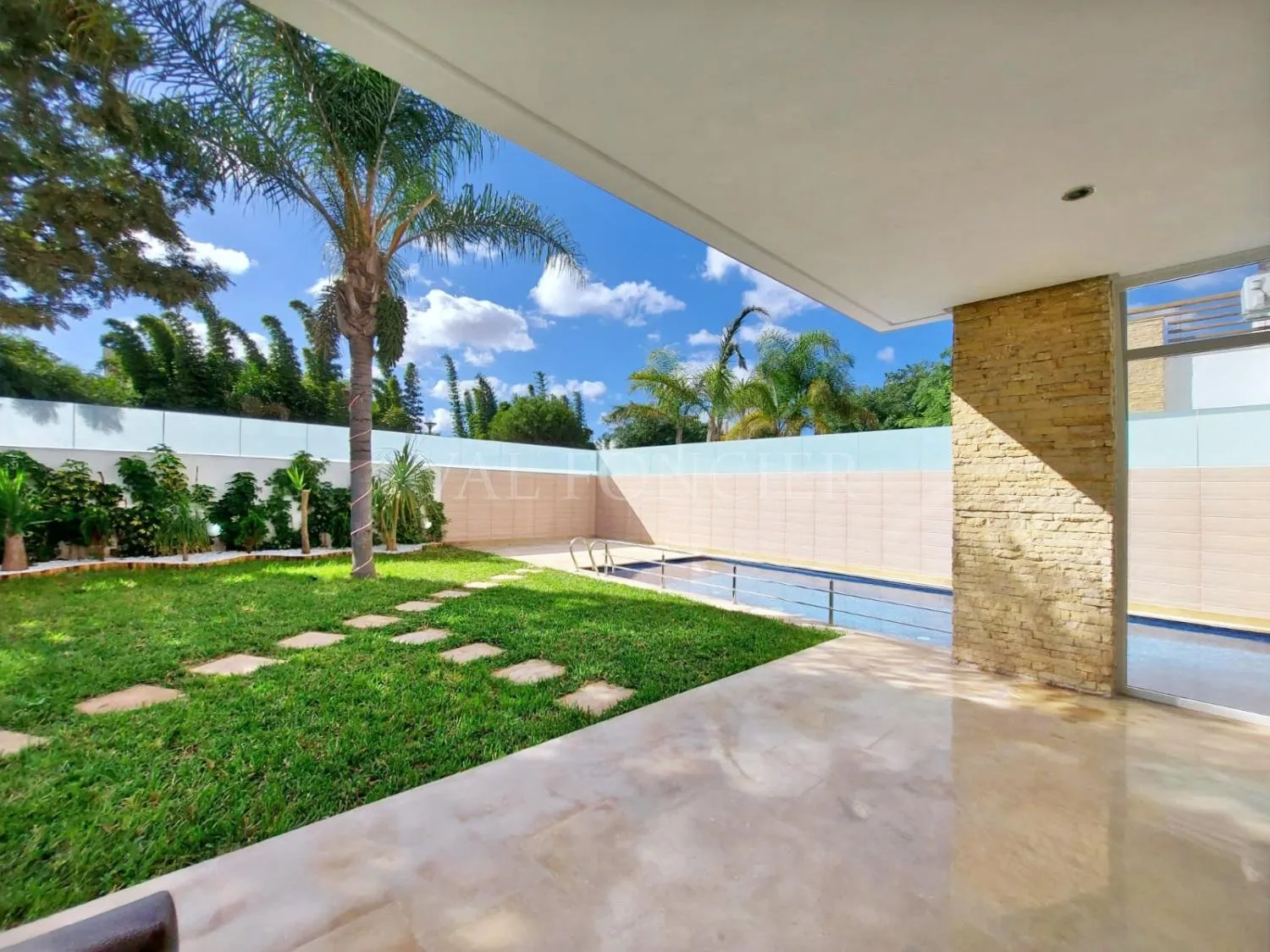 vente très belle villa 616m2 avec piscine, Ville verte Bouskoura - الدار البيضاء (3)