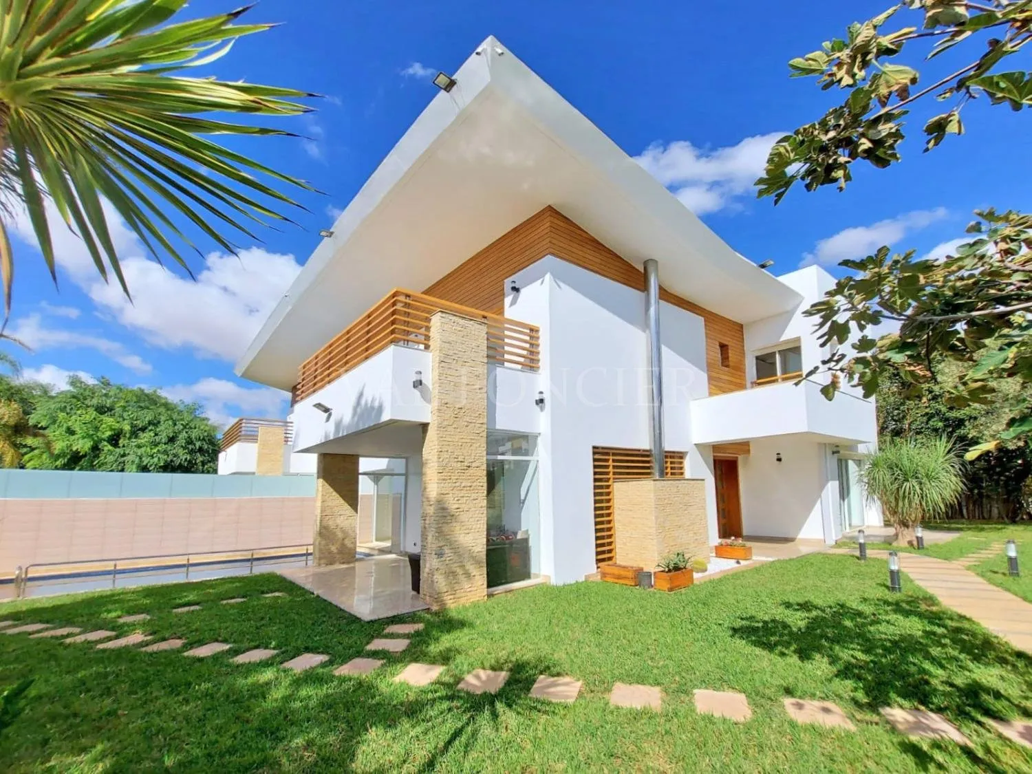 vente très belle villa 616m2 avec piscine, Ville verte Bouskoura - الدار البيضاء