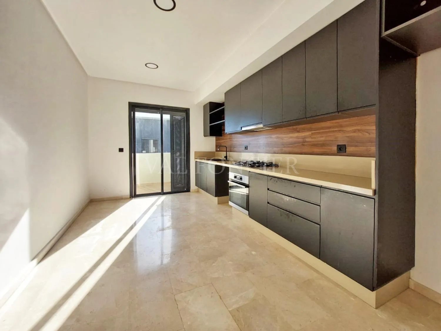 Vente très bel appartement 144m2 3chambres, Bouskoura ville verte - الدار البيضاء (3)
