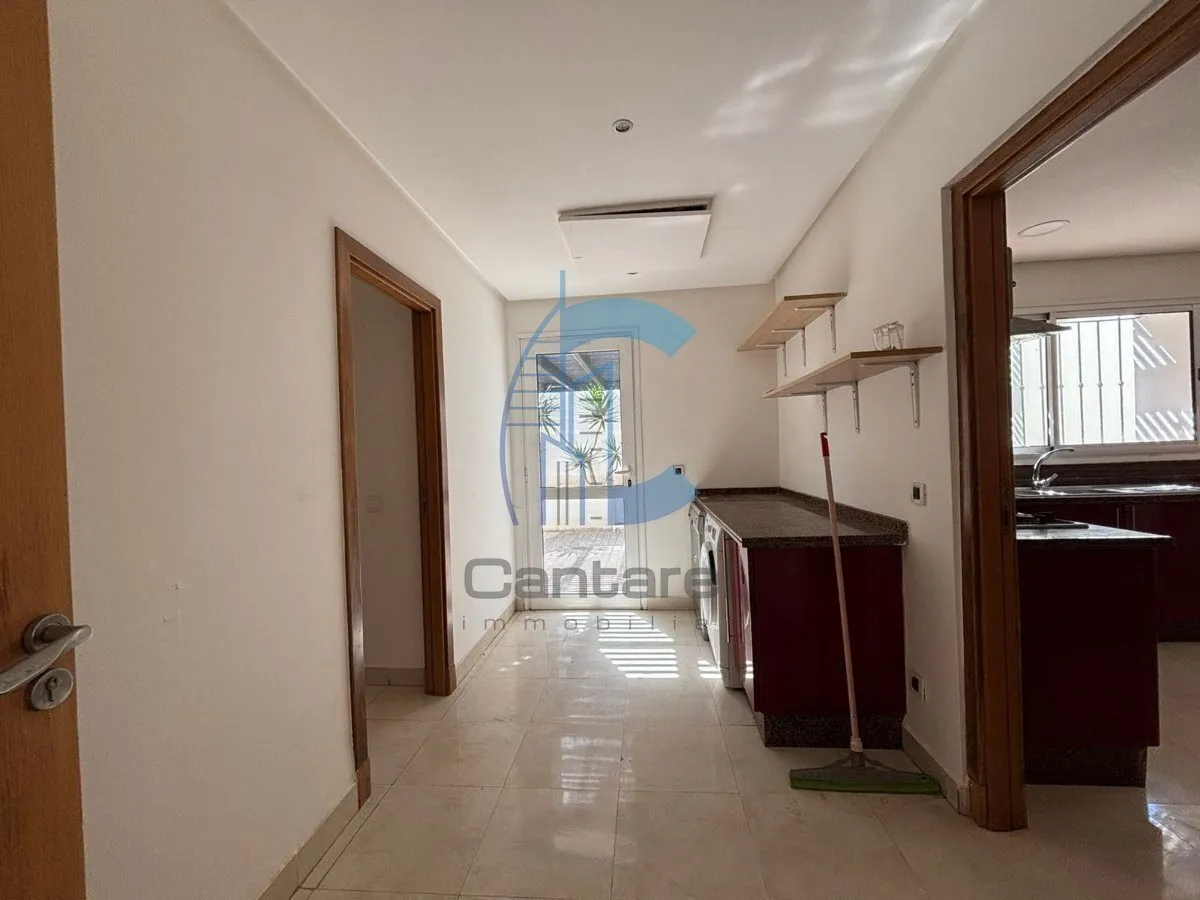 À la vente – Villa haut standing à Dar Bouazza - الدار البيضاء (2)