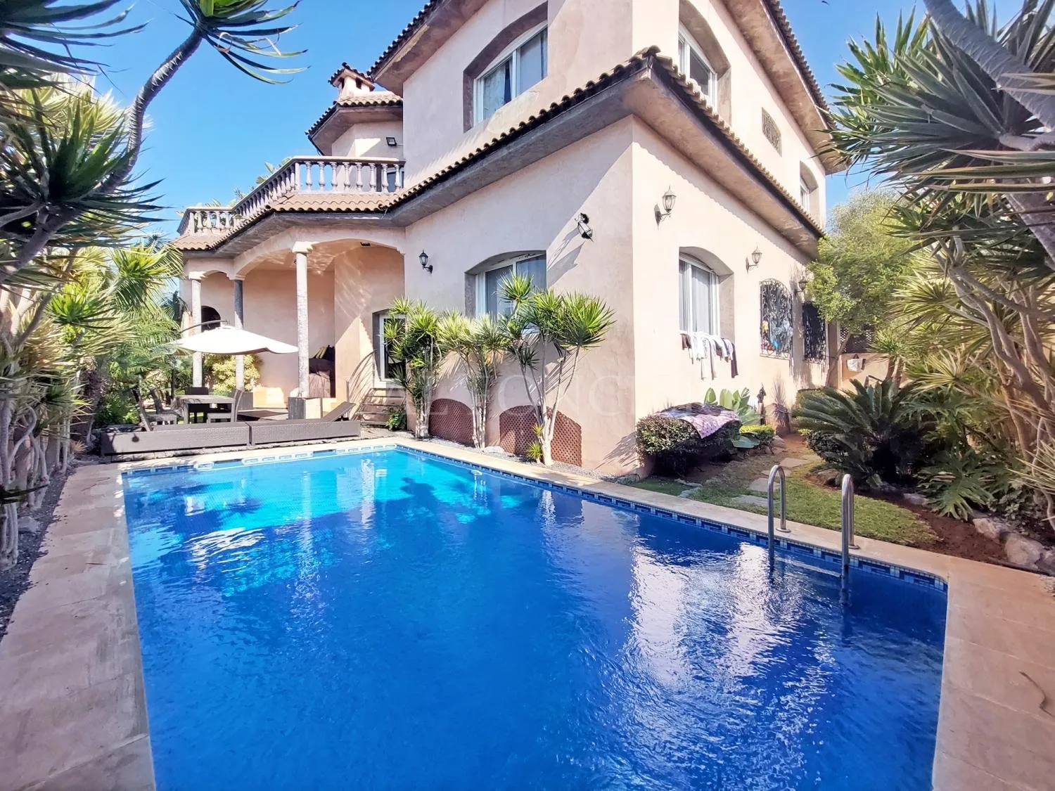 Vente jolie villa 560m2 5chambres avec piscine et vue mer Ain Diab, Casablanca - الدار البيضاء