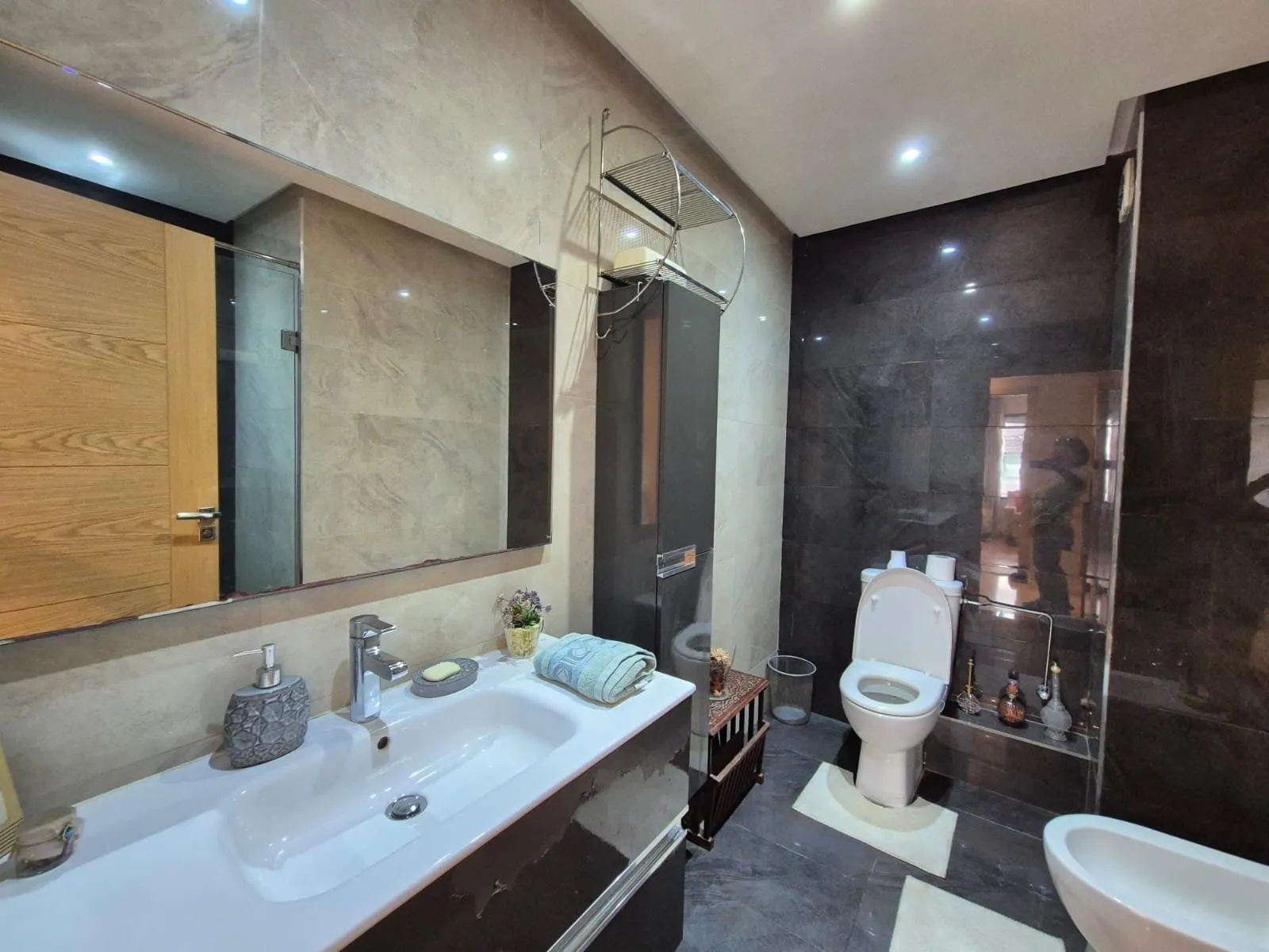 APPARTEMENT LUMINEUX - الدار البيضاء (4)