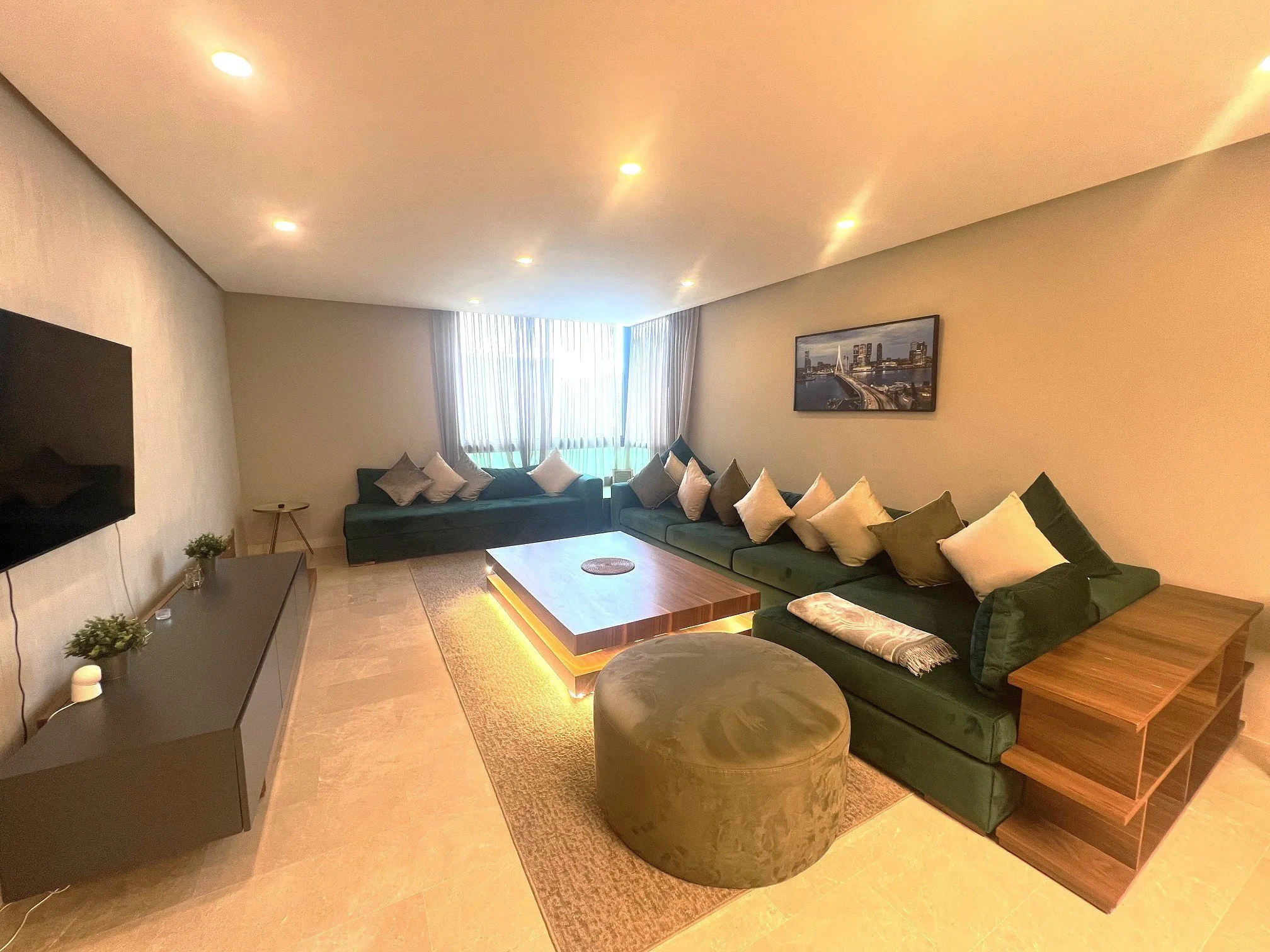 SUPERBE APPARTEMENT MEUBLE  A VENDRE / CALIFORNIE - الدار البيضاء