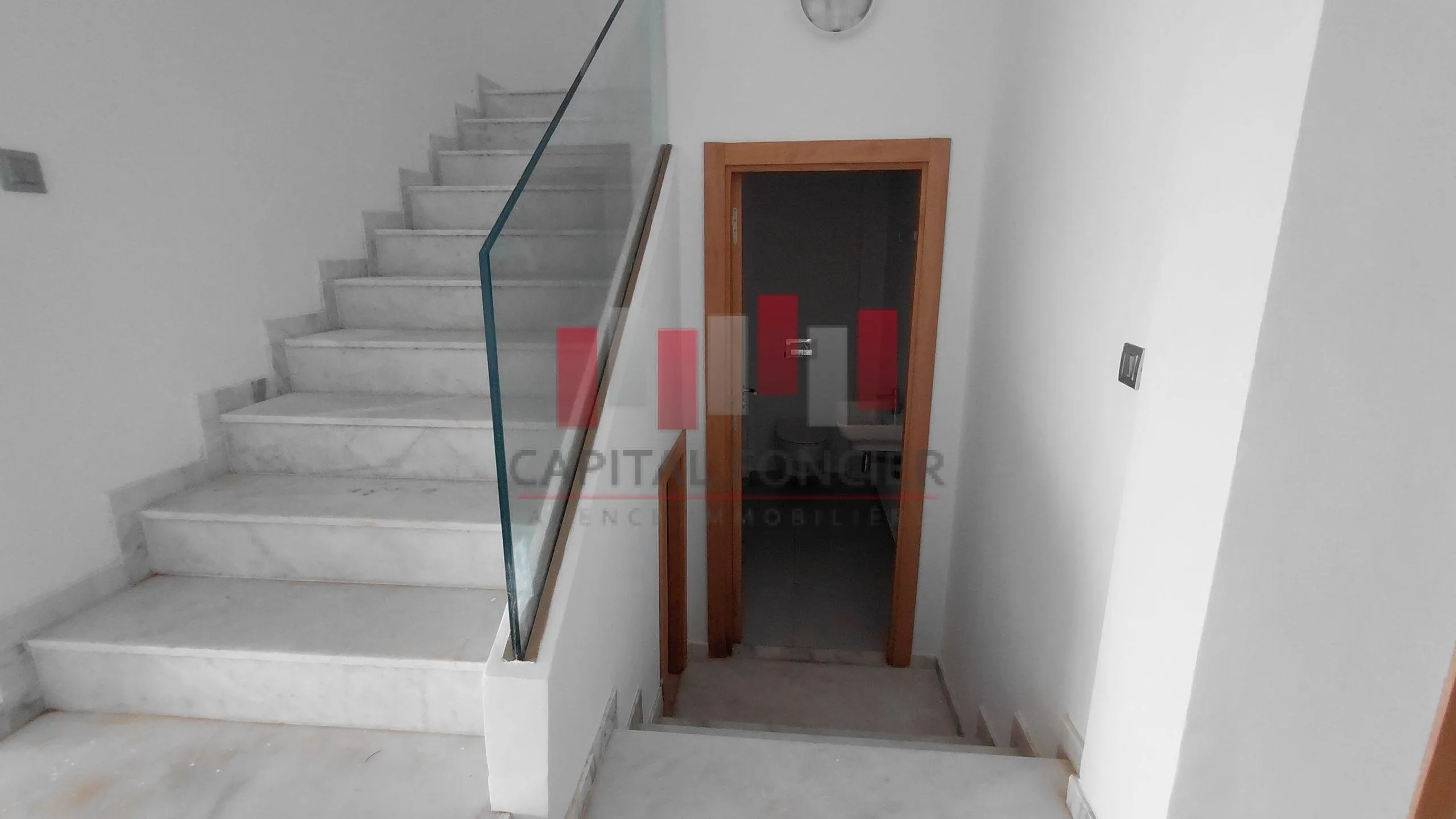 VILLA NEUVE DISPONIBLE - الدار البيضاء (4)
