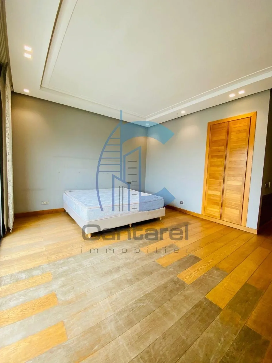 Villa de standing à la vente - Quartier Oasis - 15 000 000 dhs - الدار البيضاء (3)