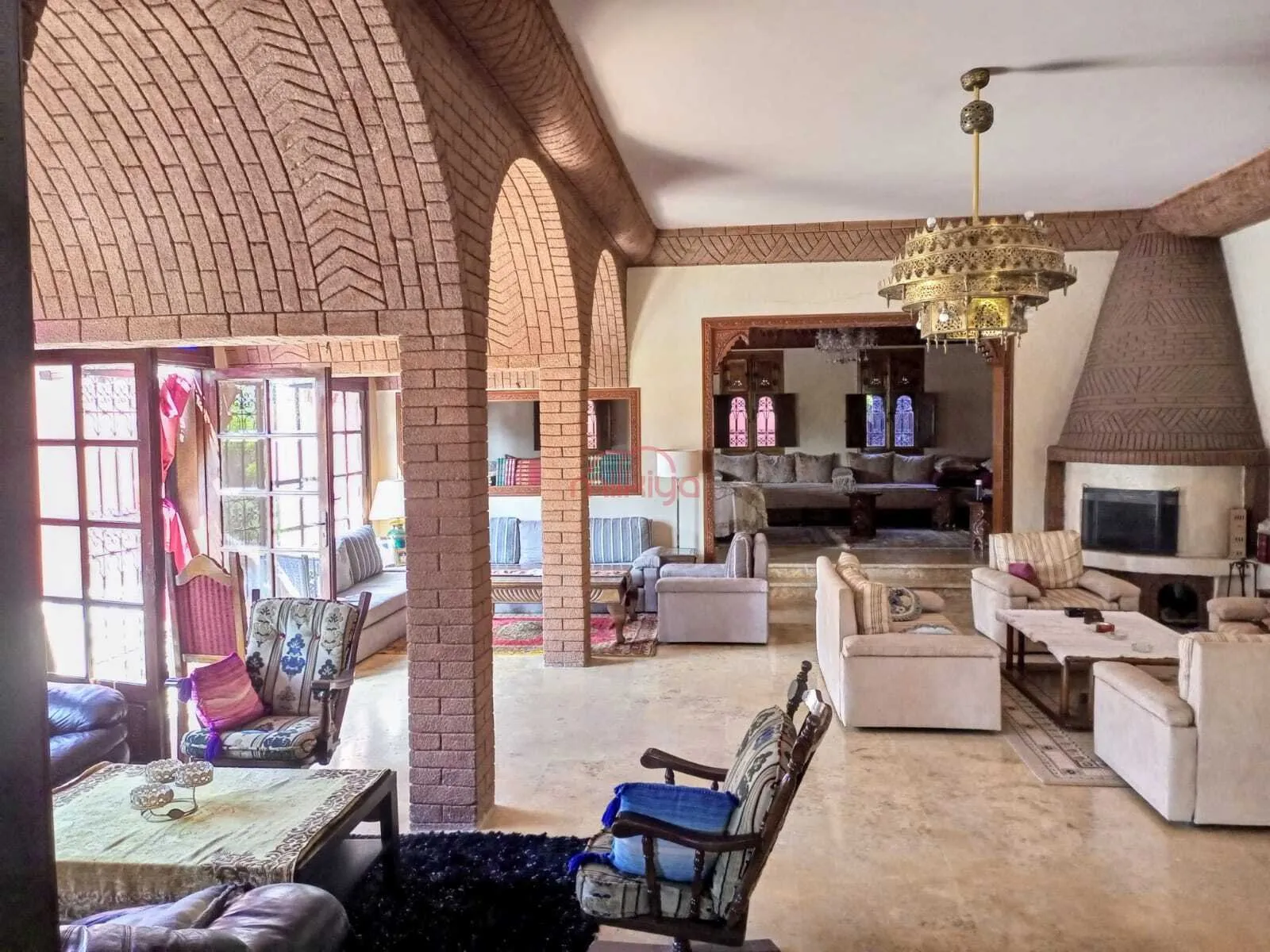 Vente Villa à Bouskoura - بوسكورة (2)