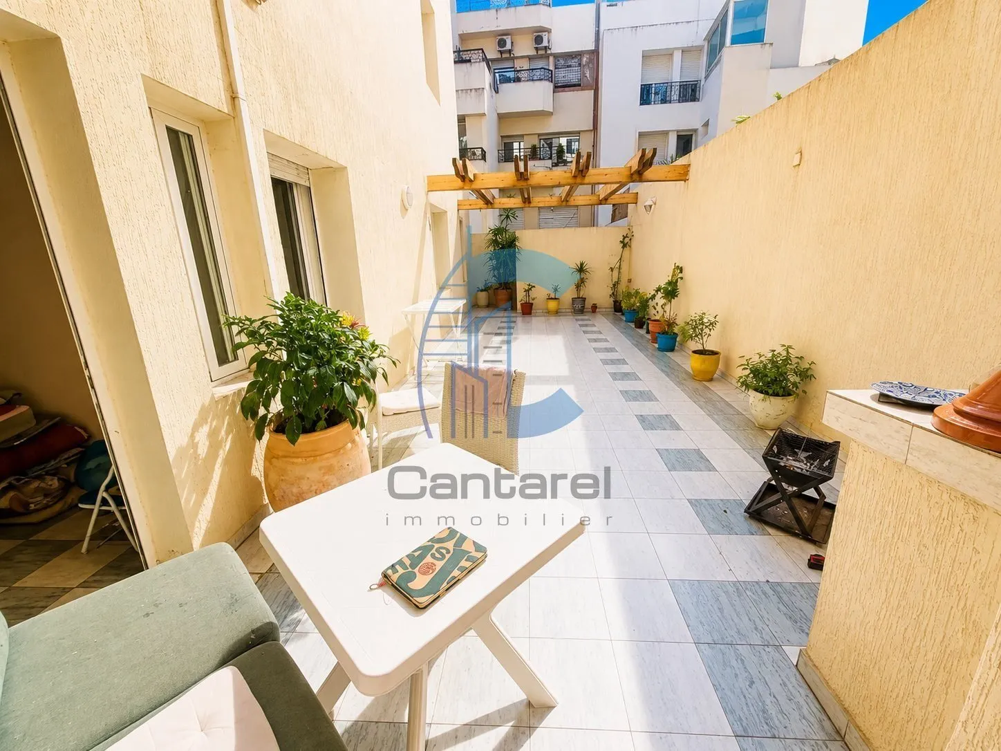 BEL APPT A VENDRE BIEN PLACE A RACINE - الدار البيضاء (2)