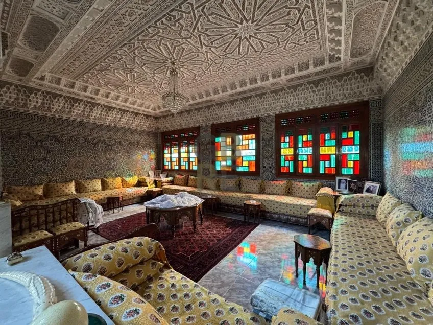 Magnifique villa avec un grand jardin en vente à Hay Riad - الرباط (2)