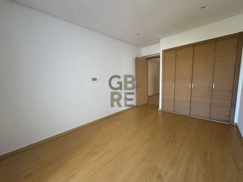 Bel appartement situé dans une résidence fermée avec piscine à Hay Riad - الرباط (4)