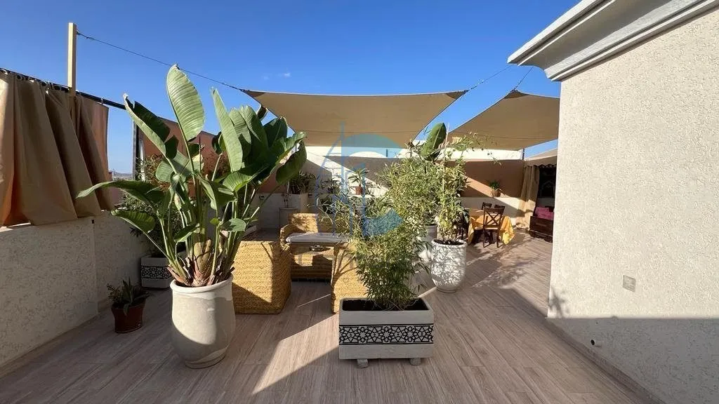 VILLA RÉNOVÉE 6 CHAMBRES VENDUE MEUBLÉE AVEC PISCINE CHAUFFÉE - ROUTE DE CASA - مراكش