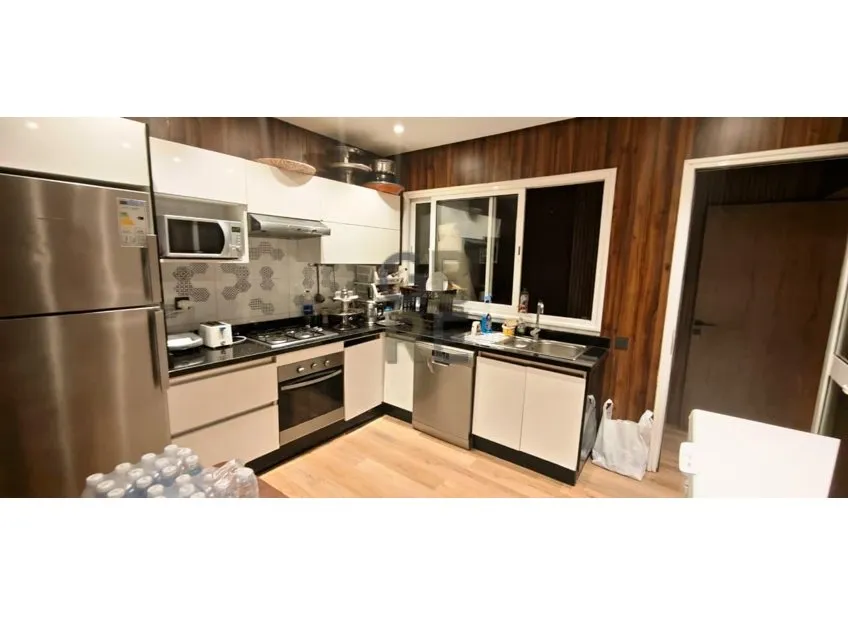 Appartement de très haut standing entièrement rénové à Hay Riad - الرباط (4)
