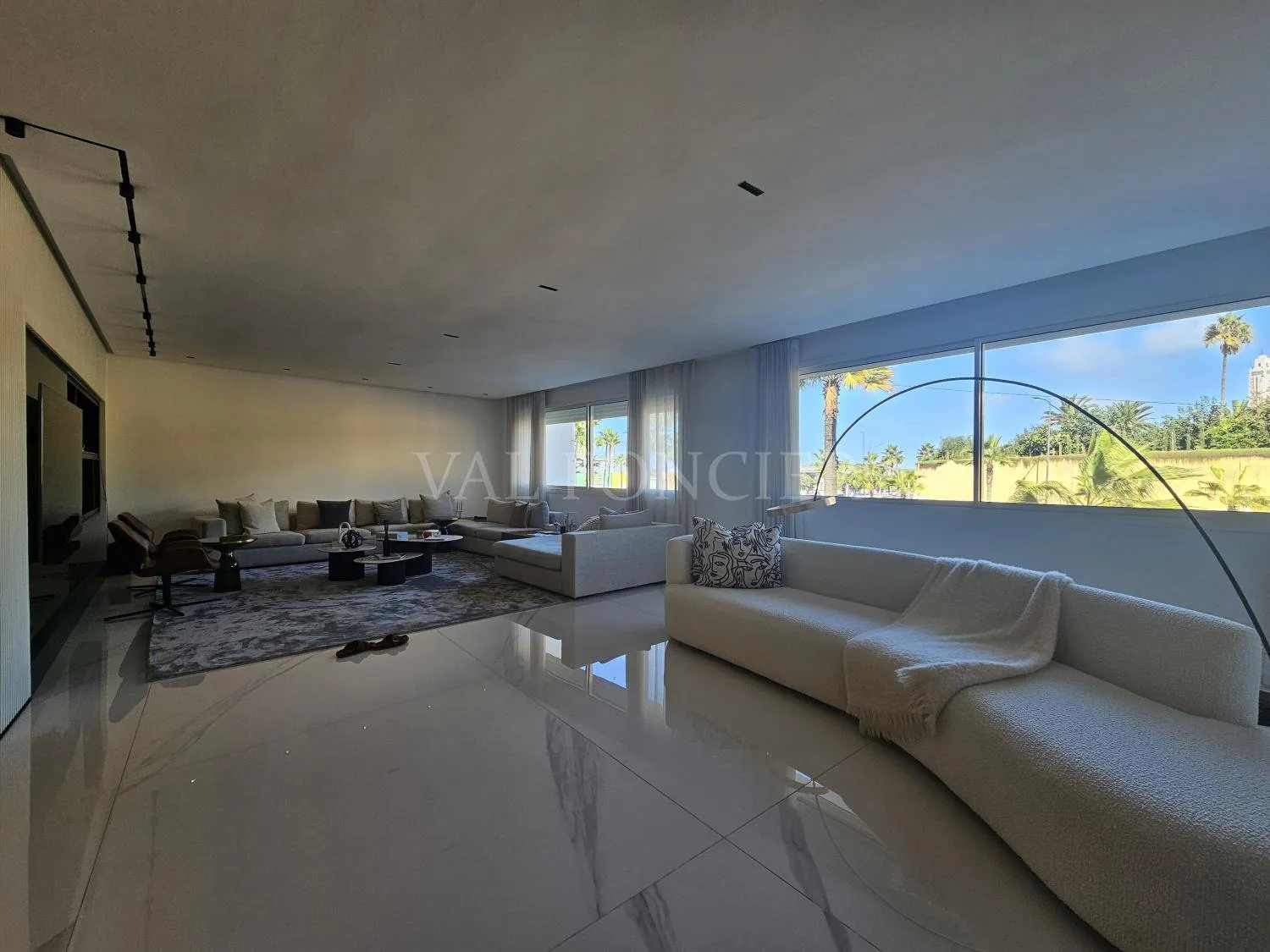Vente Appartement d'exception 350m2 3chambres Ain Diab, Casablanca - الدار البيضاء (2)
