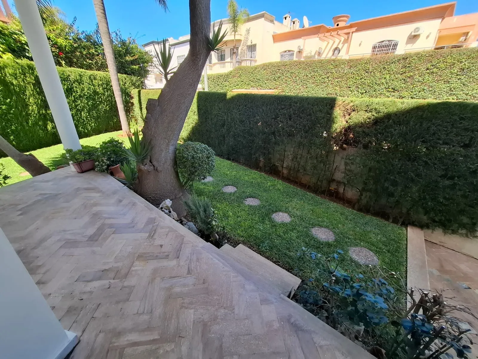 Villa à vendre au quartier Laymoun - الدار البيضاء (2)