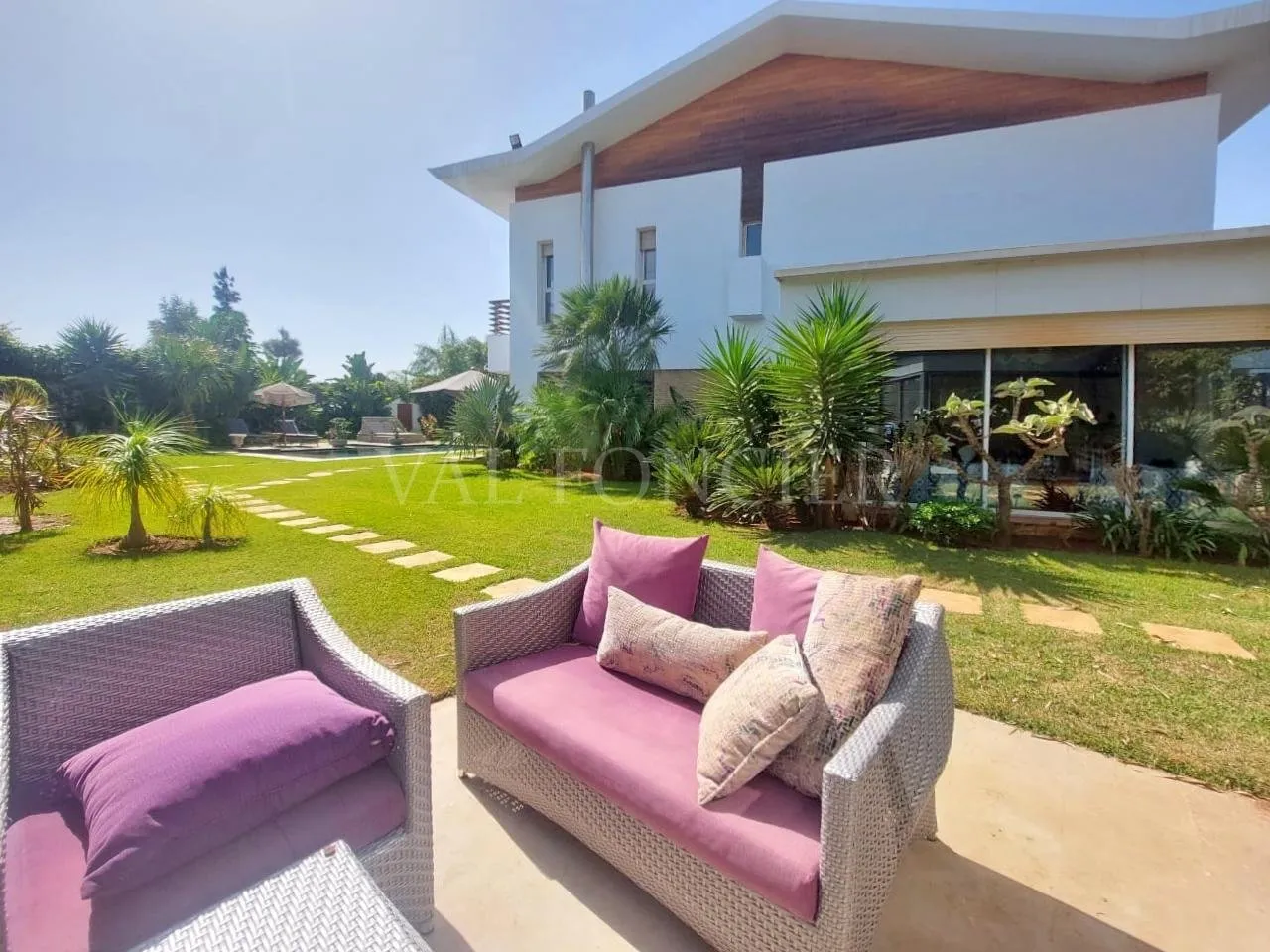 Vente villa 780m2 moderne 4chambres avec piscine, Bouskoura - الدار البيضاء (3)