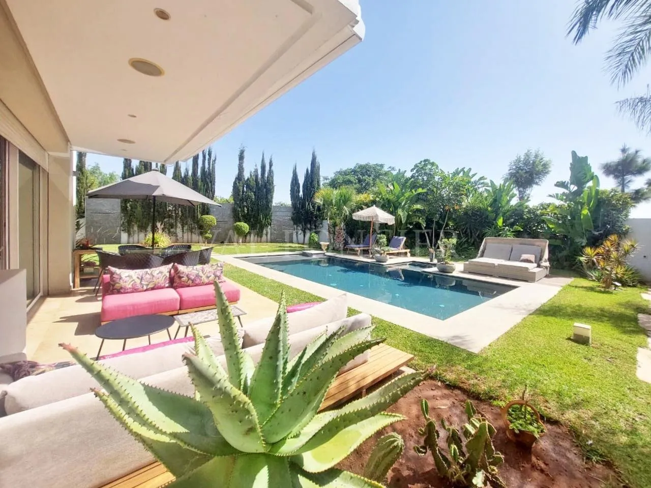 Vente villa 780m2 moderne 4chambres avec piscine, Bouskoura - الدار البيضاء