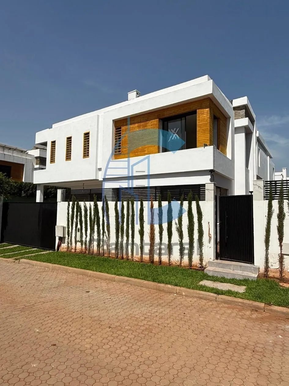 VENTE HARMONIEUX VILLA BOUSKOURA - الدار البيضاء