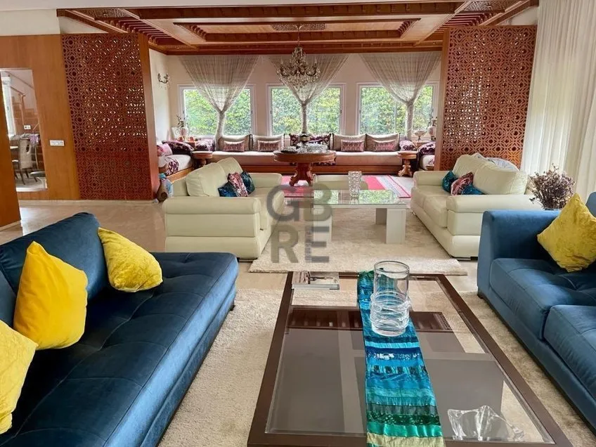 Magnifique villa avec piscine à vendre à l'Orangeraie Souissi - الرباط