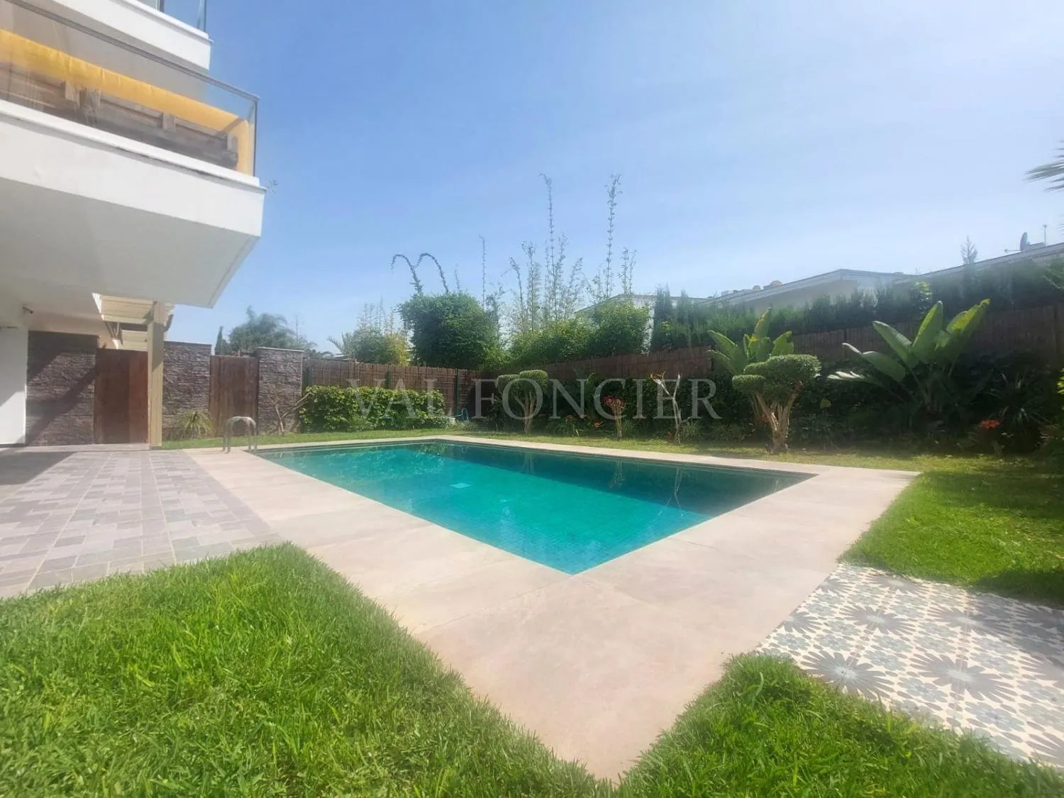 Magnifique Appartement rez-de-jardin à vendre à La Palmeraie – Bouskoura Ville Verte - الدار البيضاء (2)