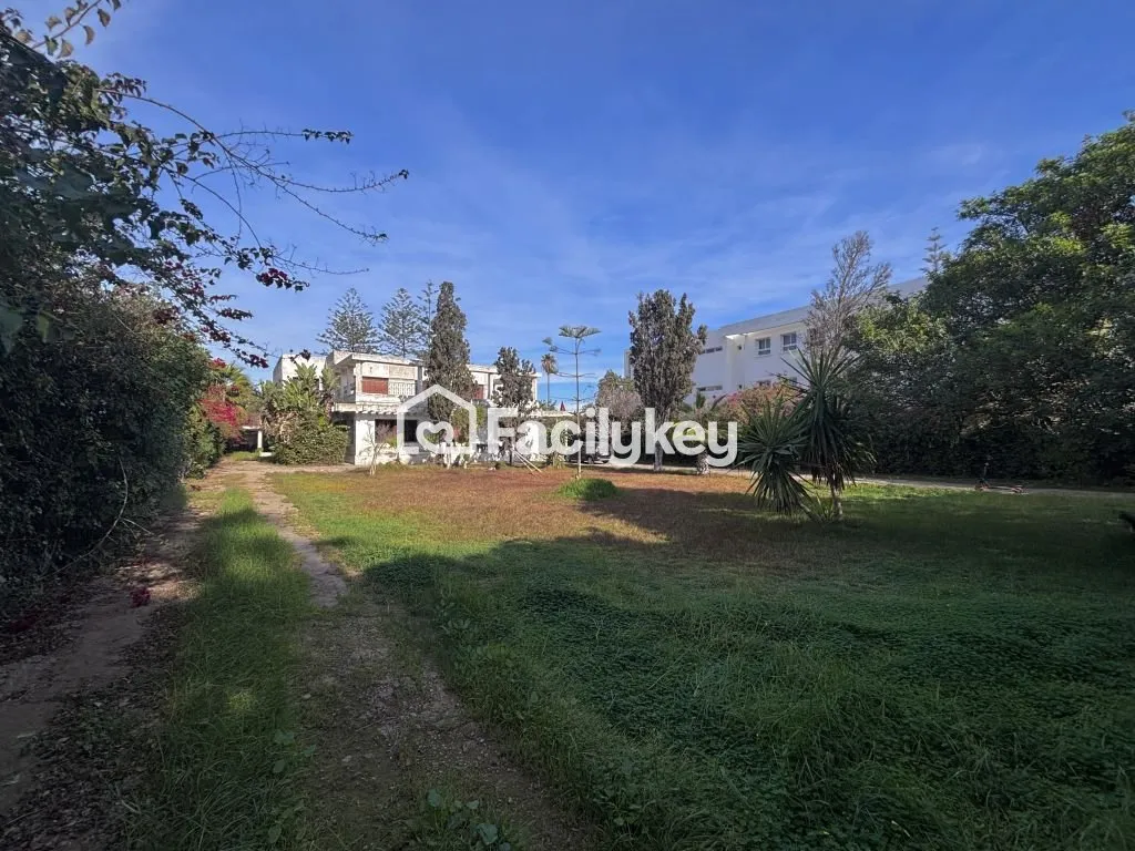 Villa de 715 m² à Casablanca - الدار البيضاء (2)