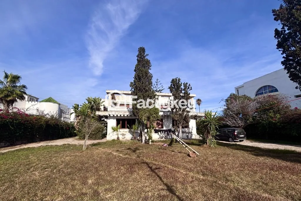 Villa de 715 m² à Casablanca - الدار البيضاء (3)