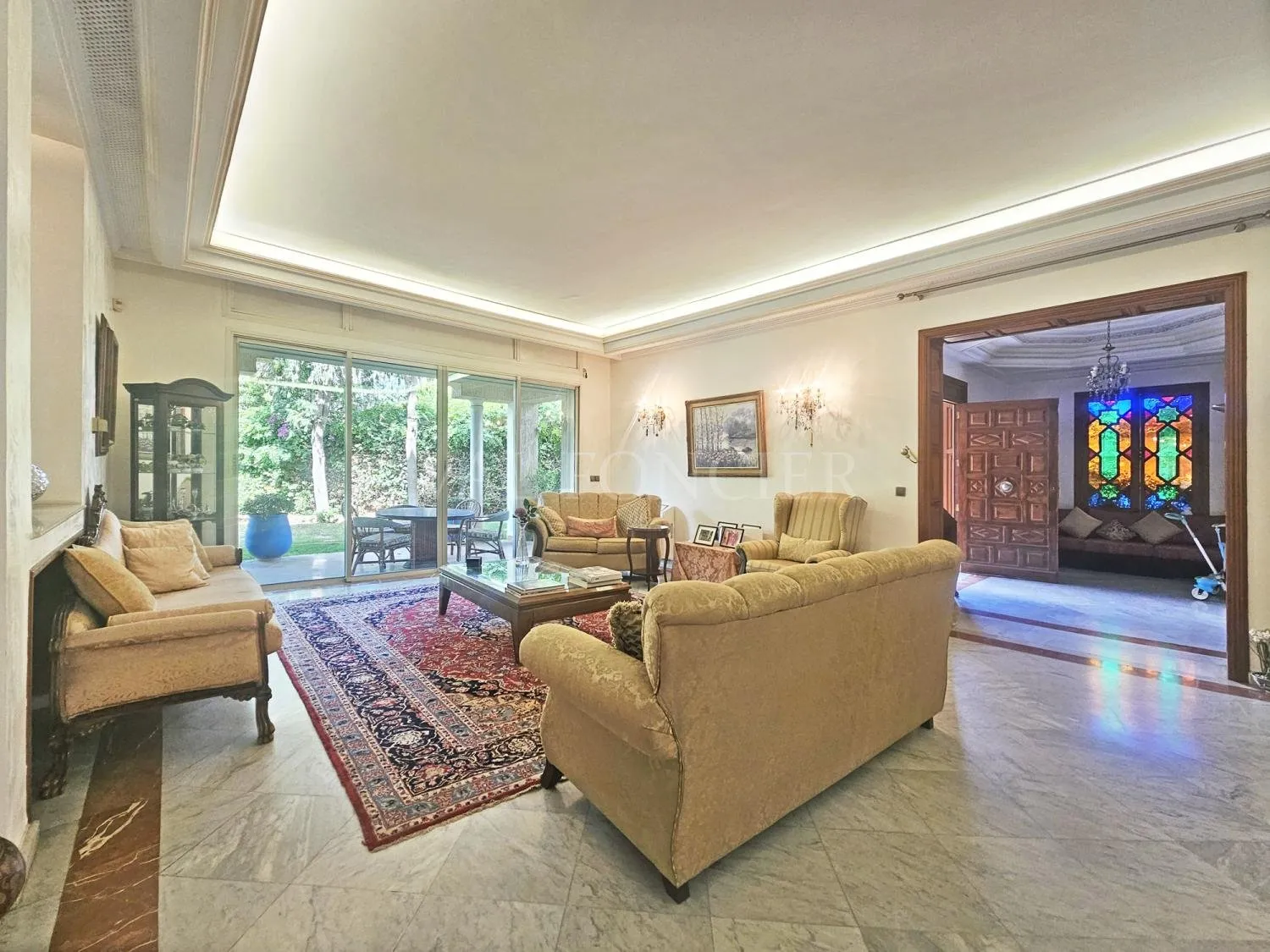 Villa à vendre à Casablanca Californie : 1070 m² avec piscine - الدار البيضاء (2)