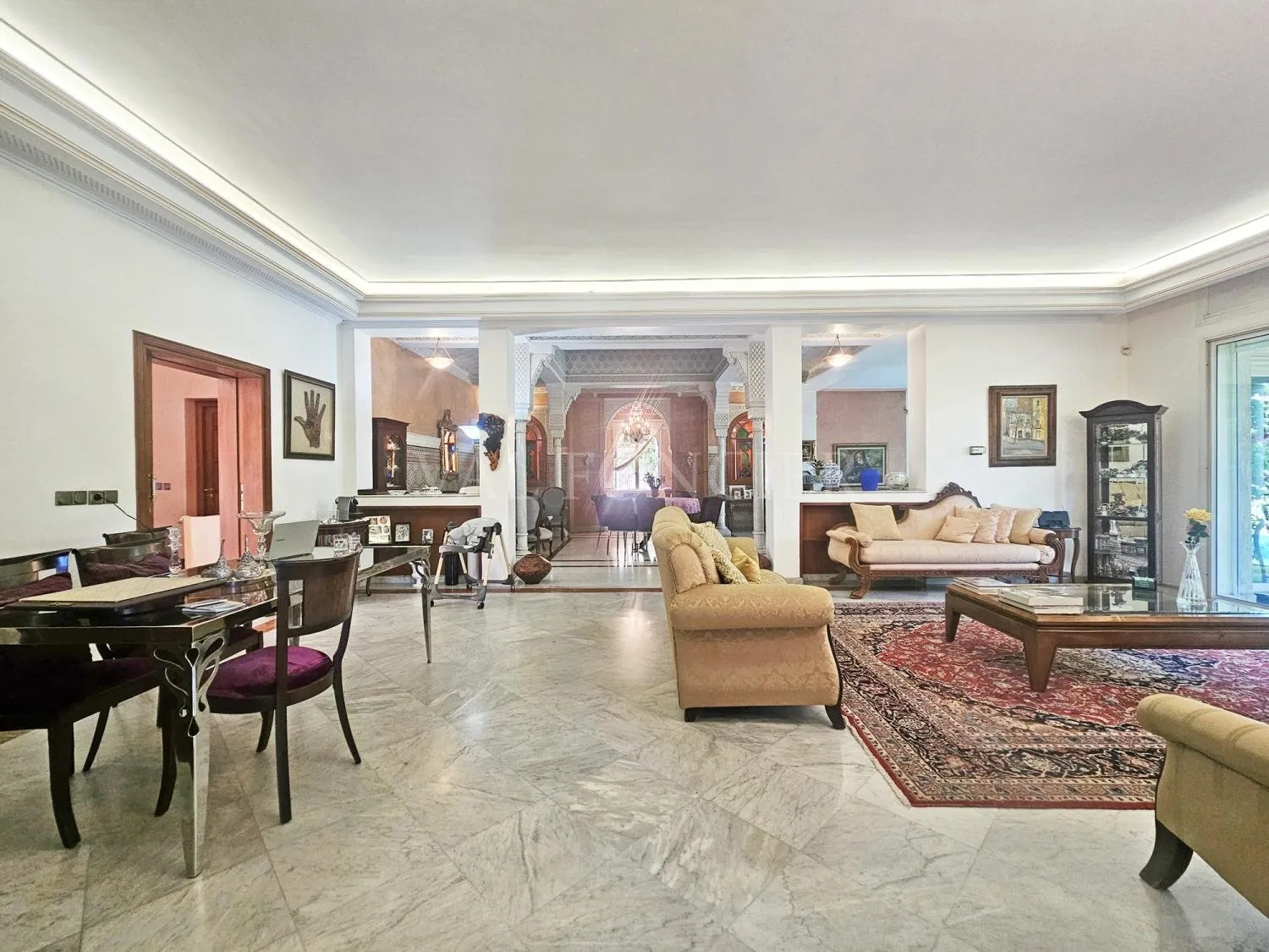 Villa à vendre à Casablanca Californie : 1070 m² avec piscine - الدار البيضاء (4)