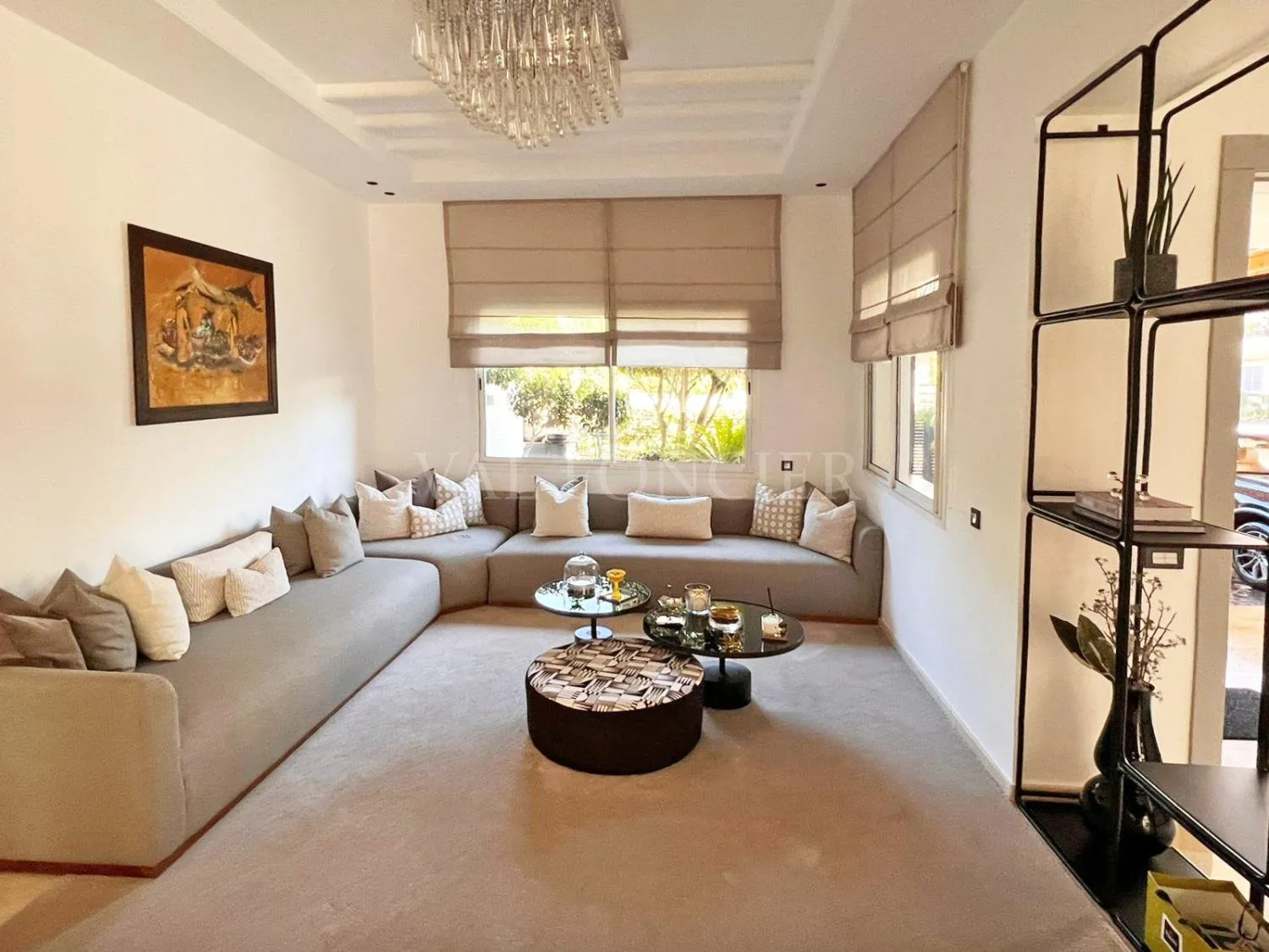 Vente magnifique villa 4chambres avec piscine résidence fermée, Bouskoura - الدار البيضاء (2)