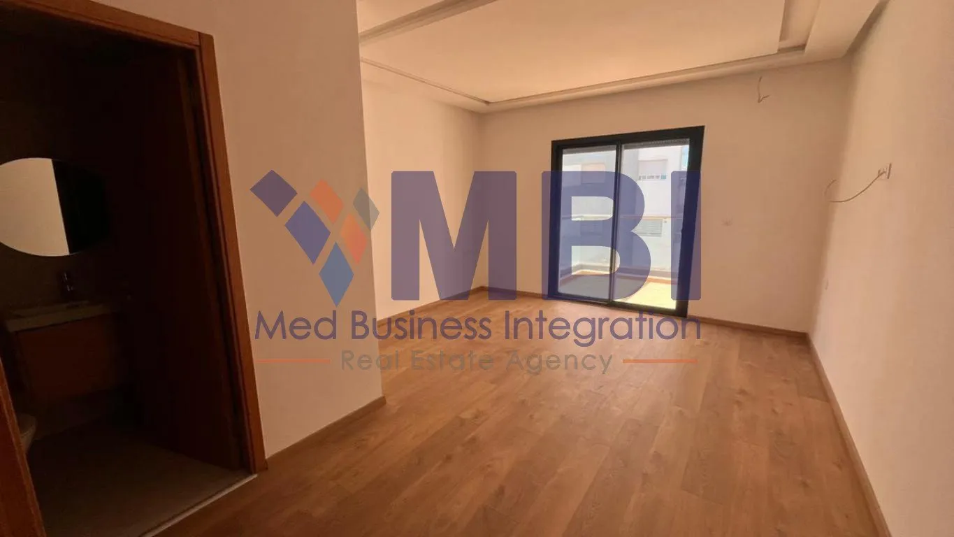 Appartement à vendre quartier mujahidine V.A.A.2124 - طنجة (2)