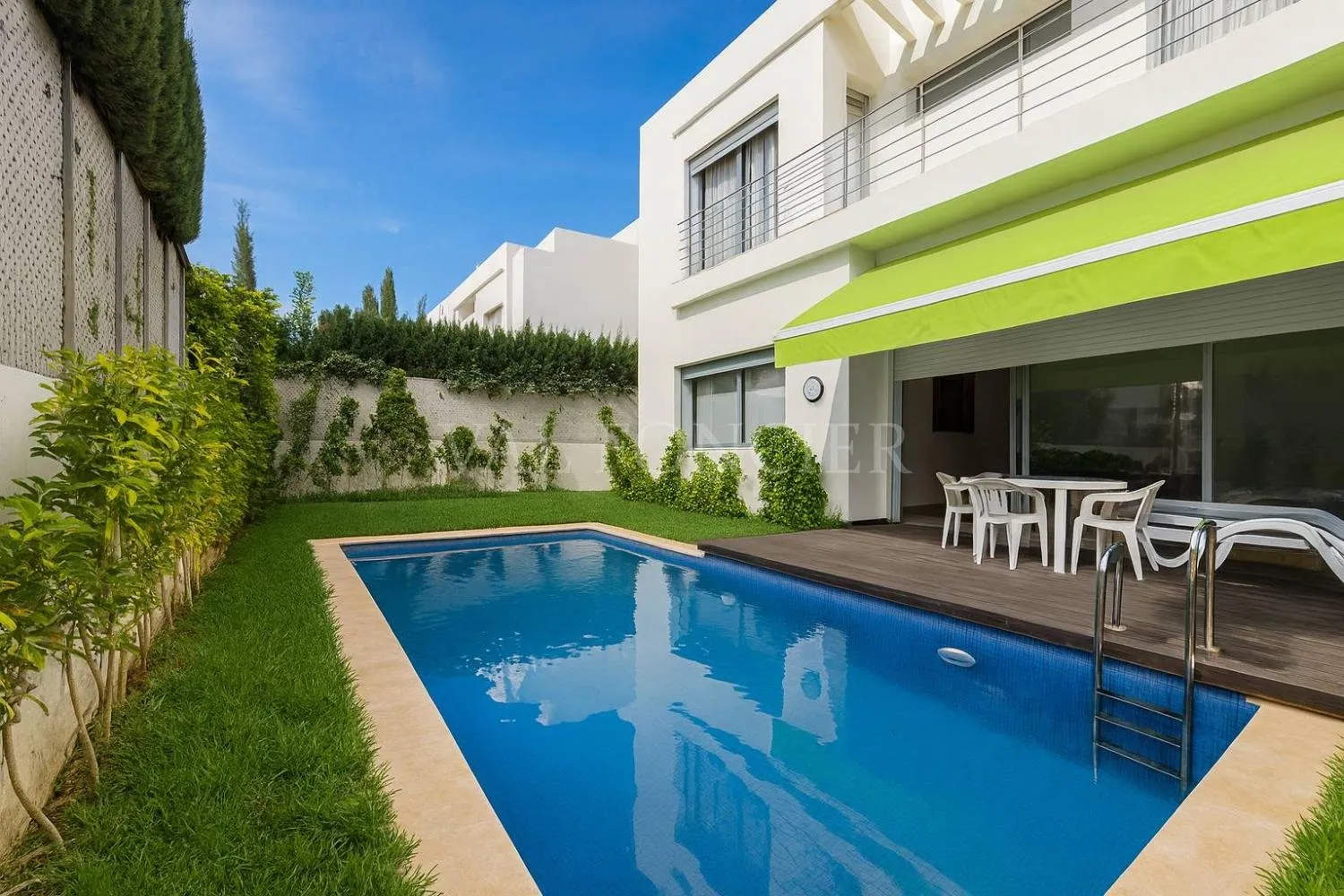 Vente villa 4chambres avec piscine Résidence fermée, Dar Bouazza - الدار البيضاء